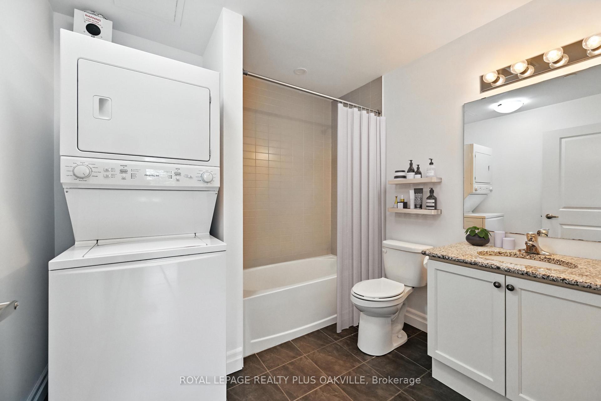 Photo 22 of Unit 316, 125 Shoreview Place, Hamilton, Lakeshore — HOMEH