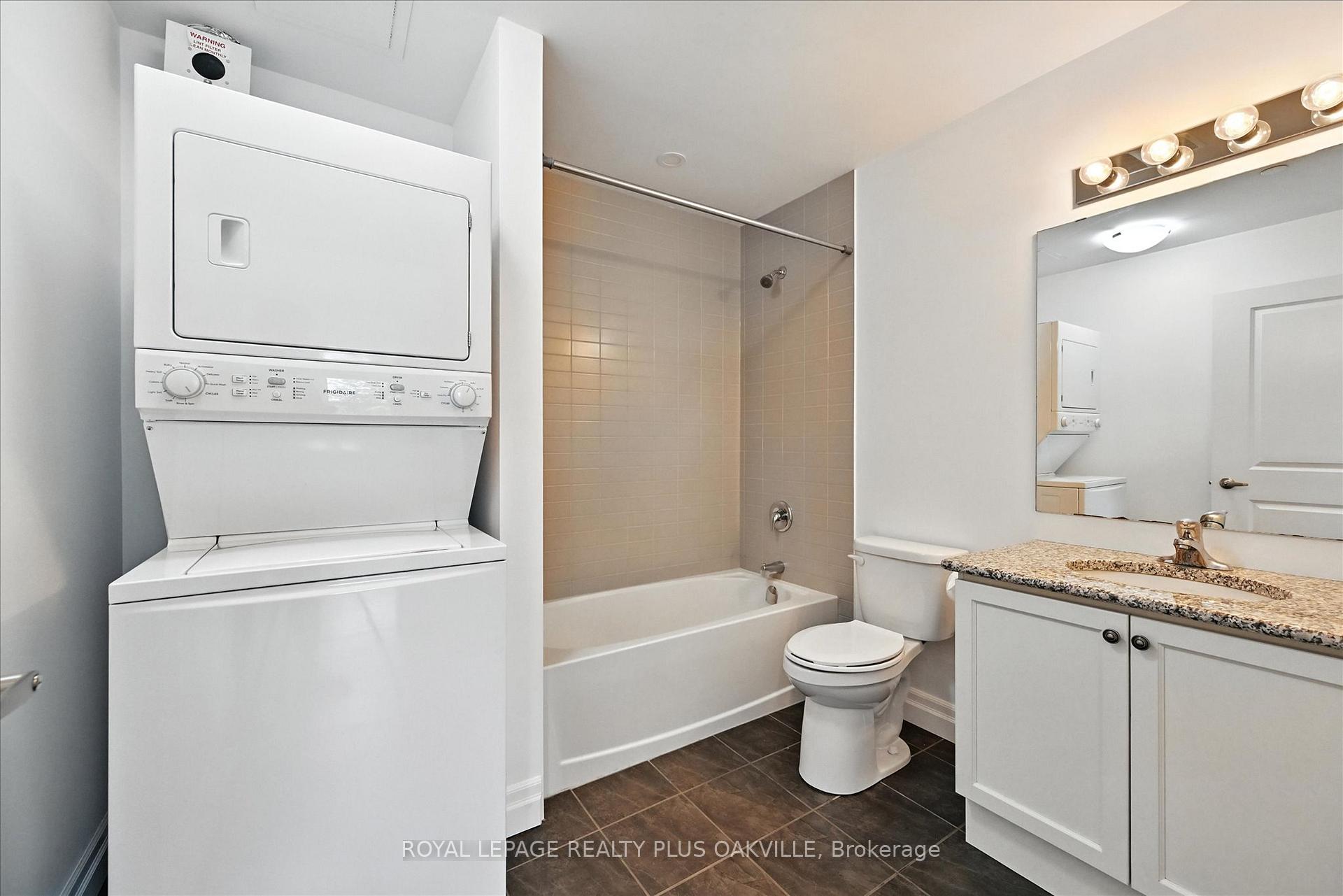 Photo 23 of Unit 316, 125 Shoreview Place, Hamilton, Lakeshore — HOMEH