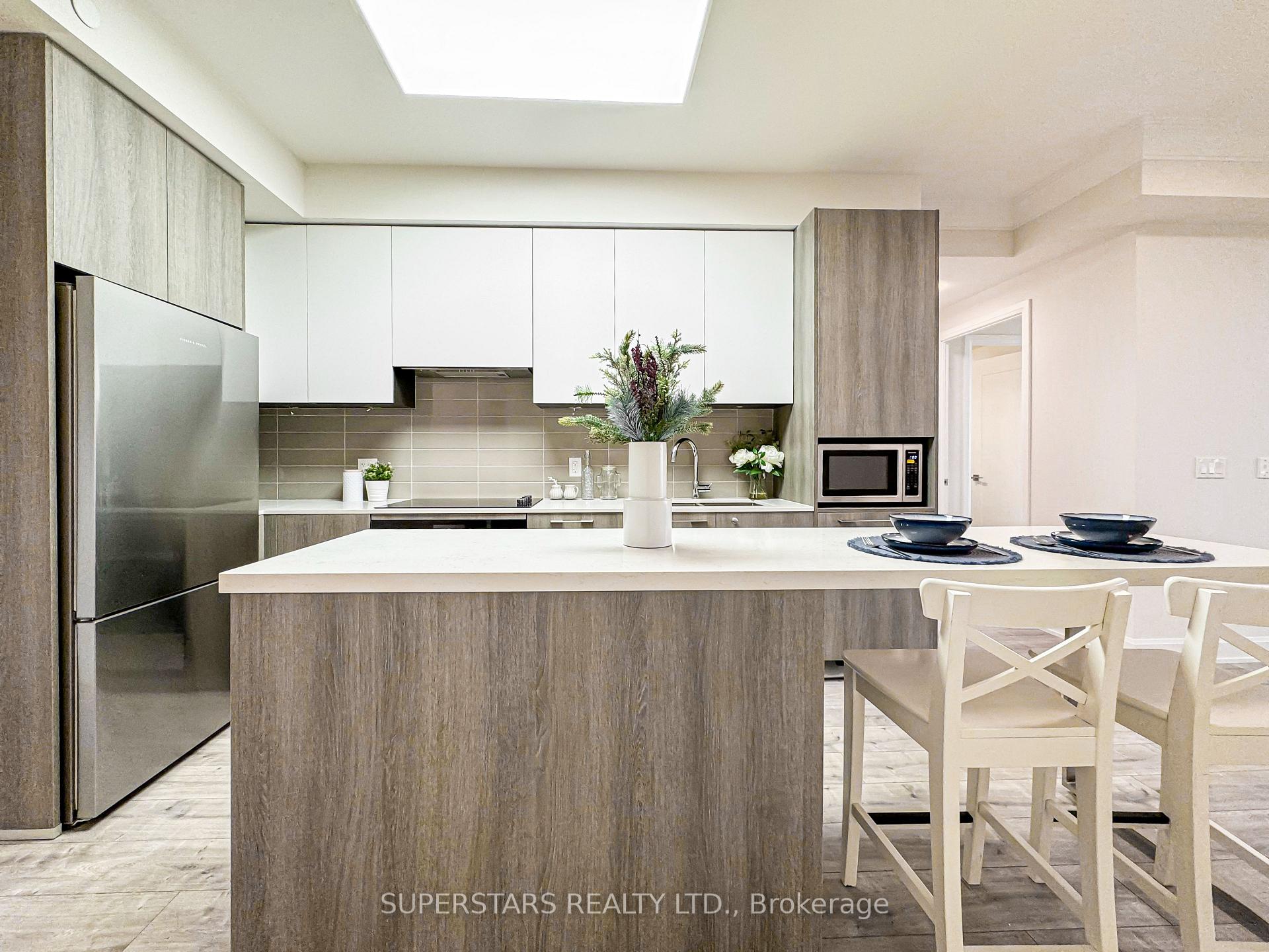 Photo 2 of Unit 4501, 8 Water Walk Drive, Markham, Unionville — HOMEH