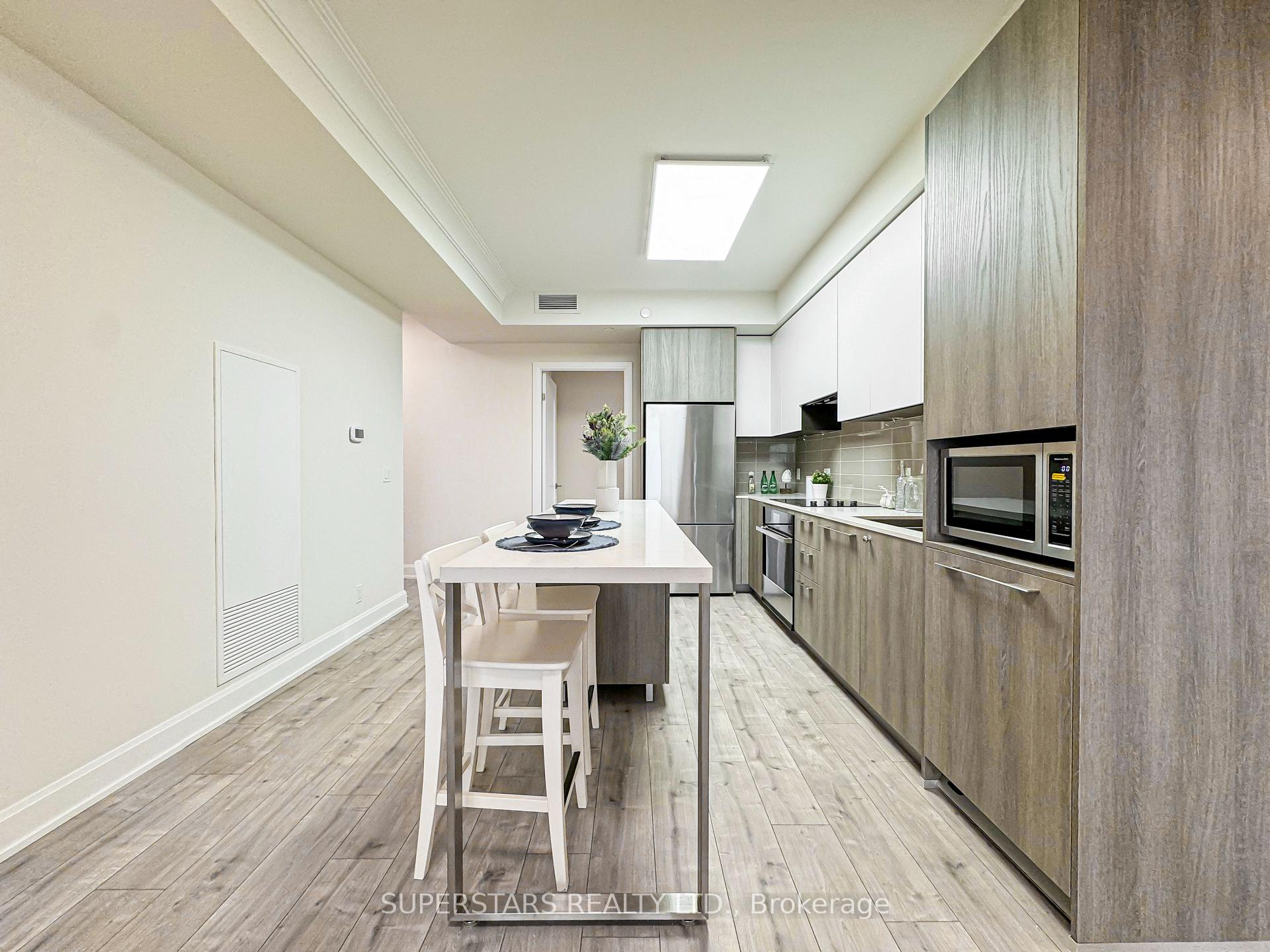 Photo 3 of Unit 4501, 8 Water Walk Drive, Markham, Unionville — HOMEH