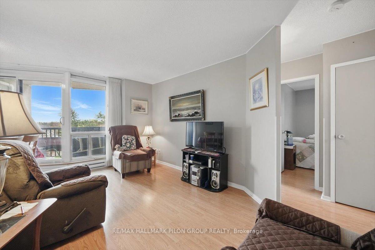 Photo 6 of Unit 309, 900 Dynes Road, Ottawa, Carleton Square — HOMEH