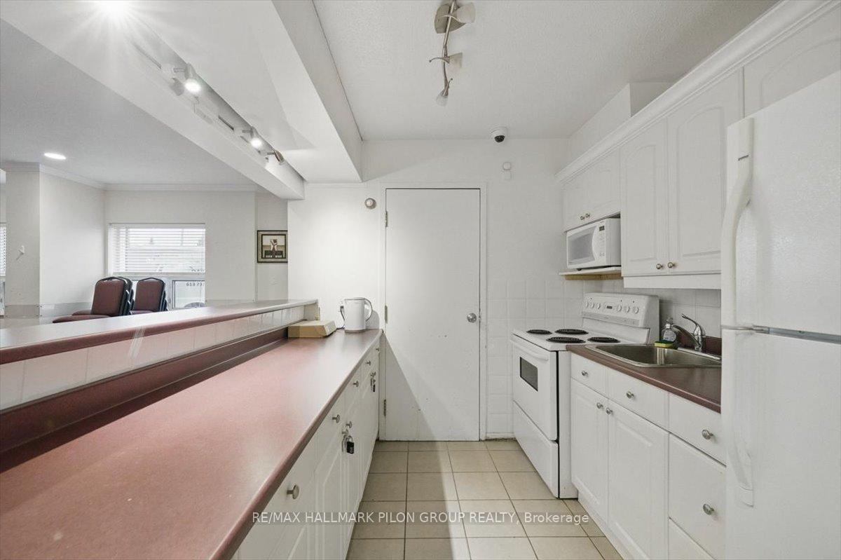 Photo 14 of Unit 309, 900 Dynes Road, Ottawa, Carleton Square — HOMEH