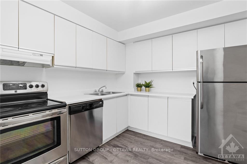 Photo 5 of Unit 1111, 2760 Carousel Crescent, Ottawa, Emerald Woods/Sawmill Creek — HOMEH