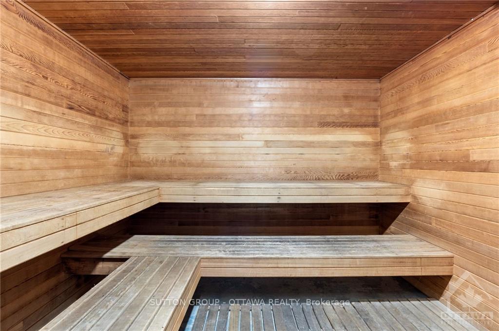 Photo 12 of Unit 1111, 2760 Carousel Crescent, Ottawa, Emerald Woods/Sawmill Creek — HOMEH