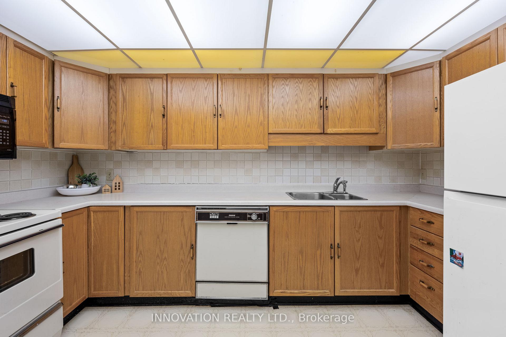 Photo 14 of Unit 8, 5 Timberview Way, Ottawa, Westcliffe Estates — HOMEH