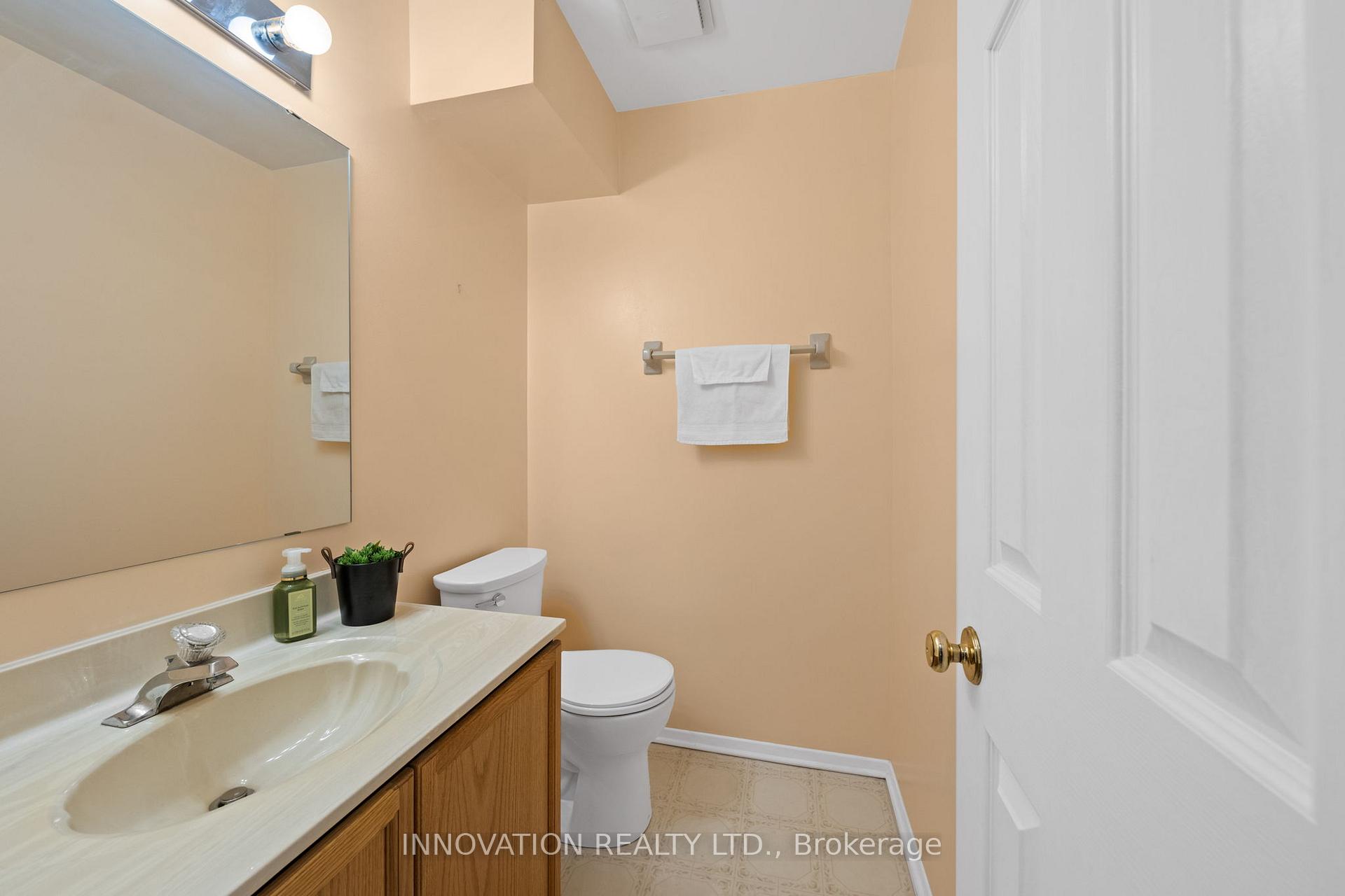 Photo 16 of Unit 8, 5 Timberview Way, Ottawa, Westcliffe Estates — HOMEH