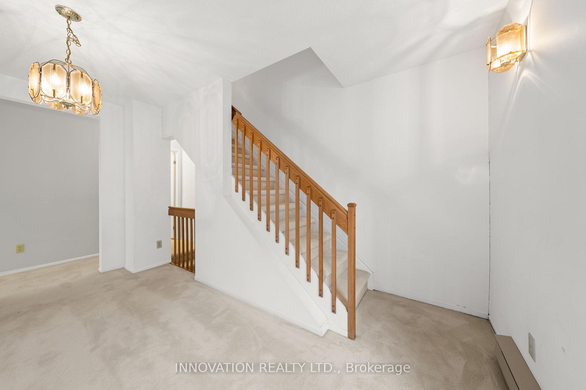 Photo 18 of Unit 8, 5 Timberview Way, Ottawa, Westcliffe Estates — HOMEH