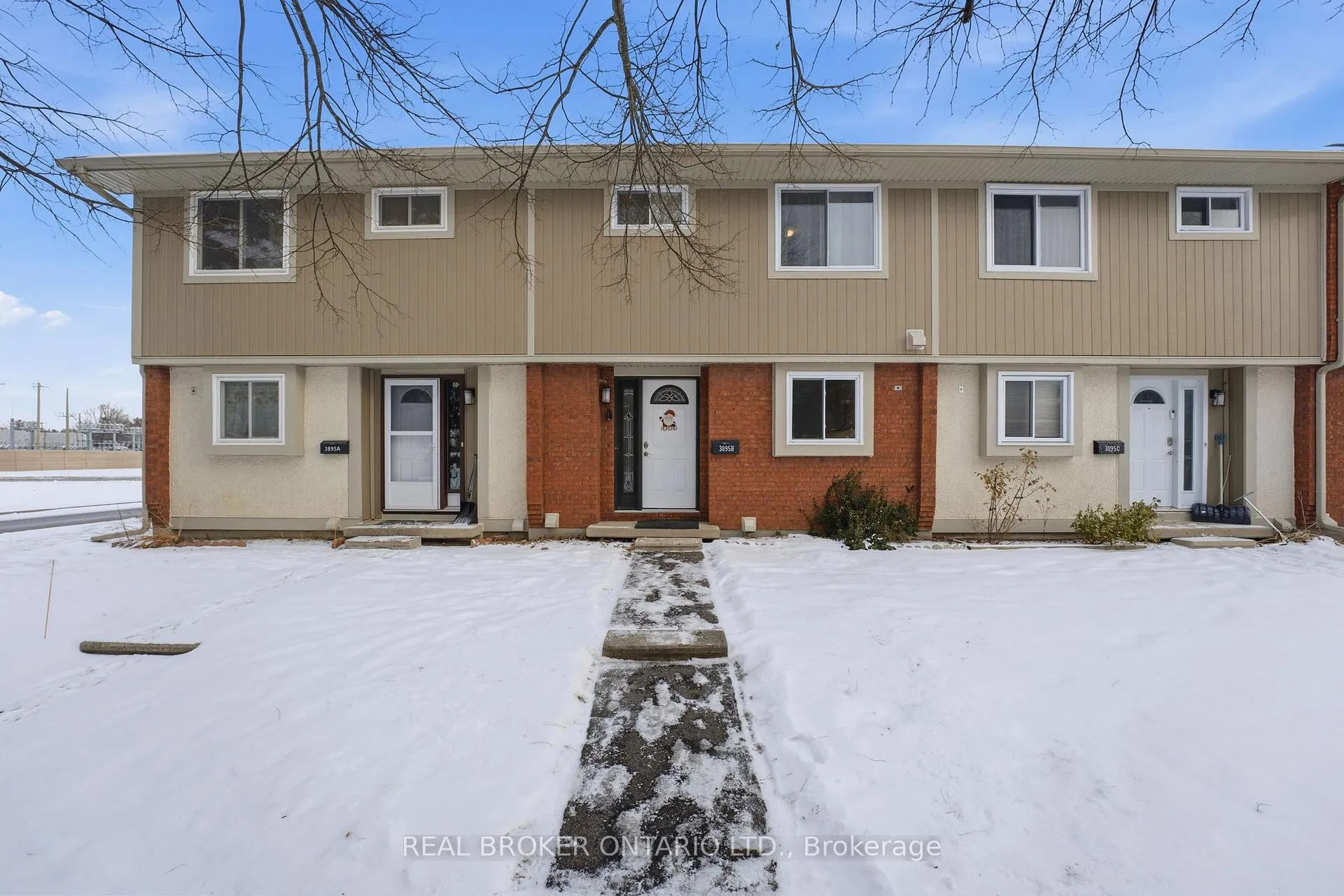 Photo 1 of Unit B, 3895 Old Richmond Road, Ottawa, Arbeatha Park — HOMEH