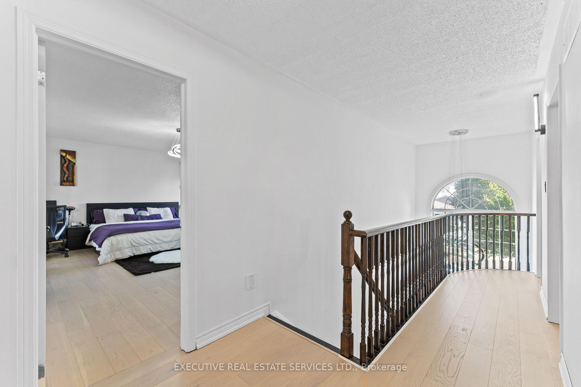 Photo 24 of 73 Woodvalley Drive, Brampton, Fletcher's Meadow — HOMEH