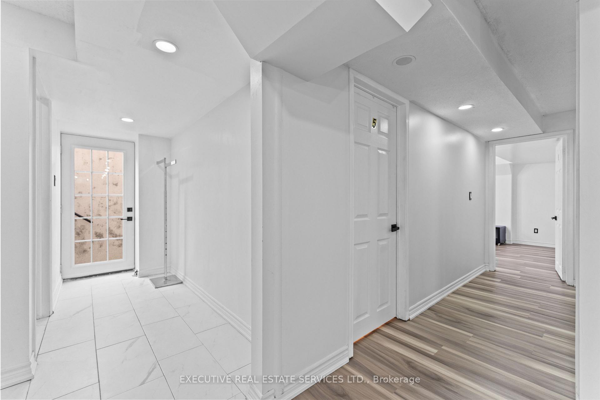Photo 50 of 73 Woodvalley Drive, Brampton, Fletcher's Meadow — HOMEH