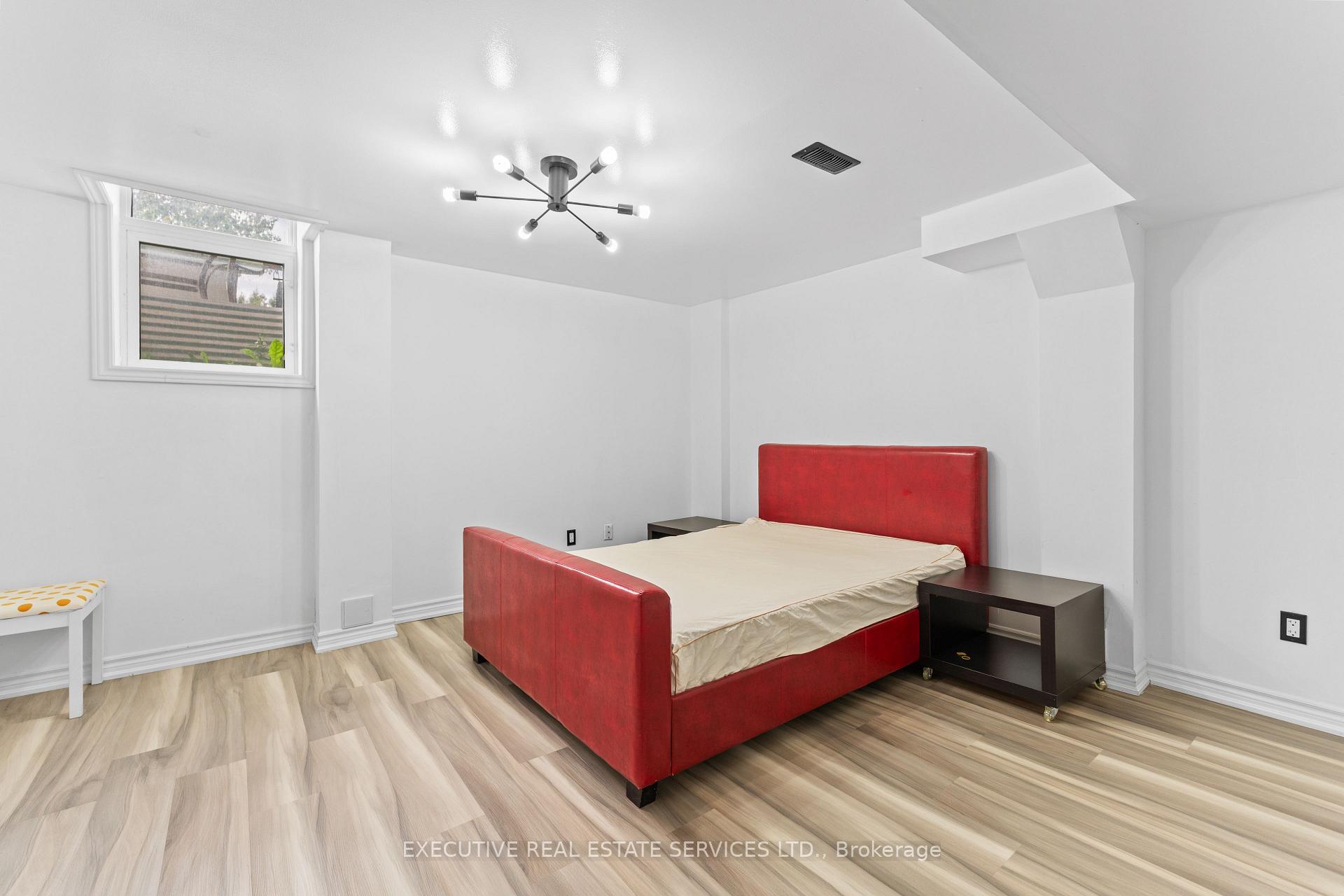 Photo 48 of 73 Woodvalley Drive, Brampton, Fletcher's Meadow — HOMEH