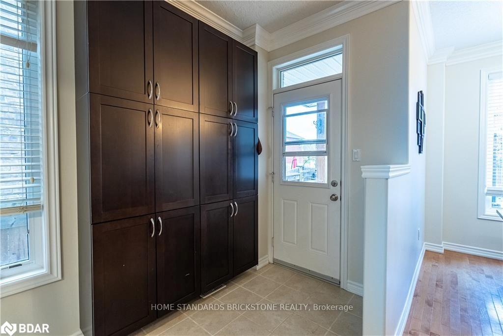 Photo 7 of 53 Graihawk Drive, Barrie, Ardagh — HOMEH