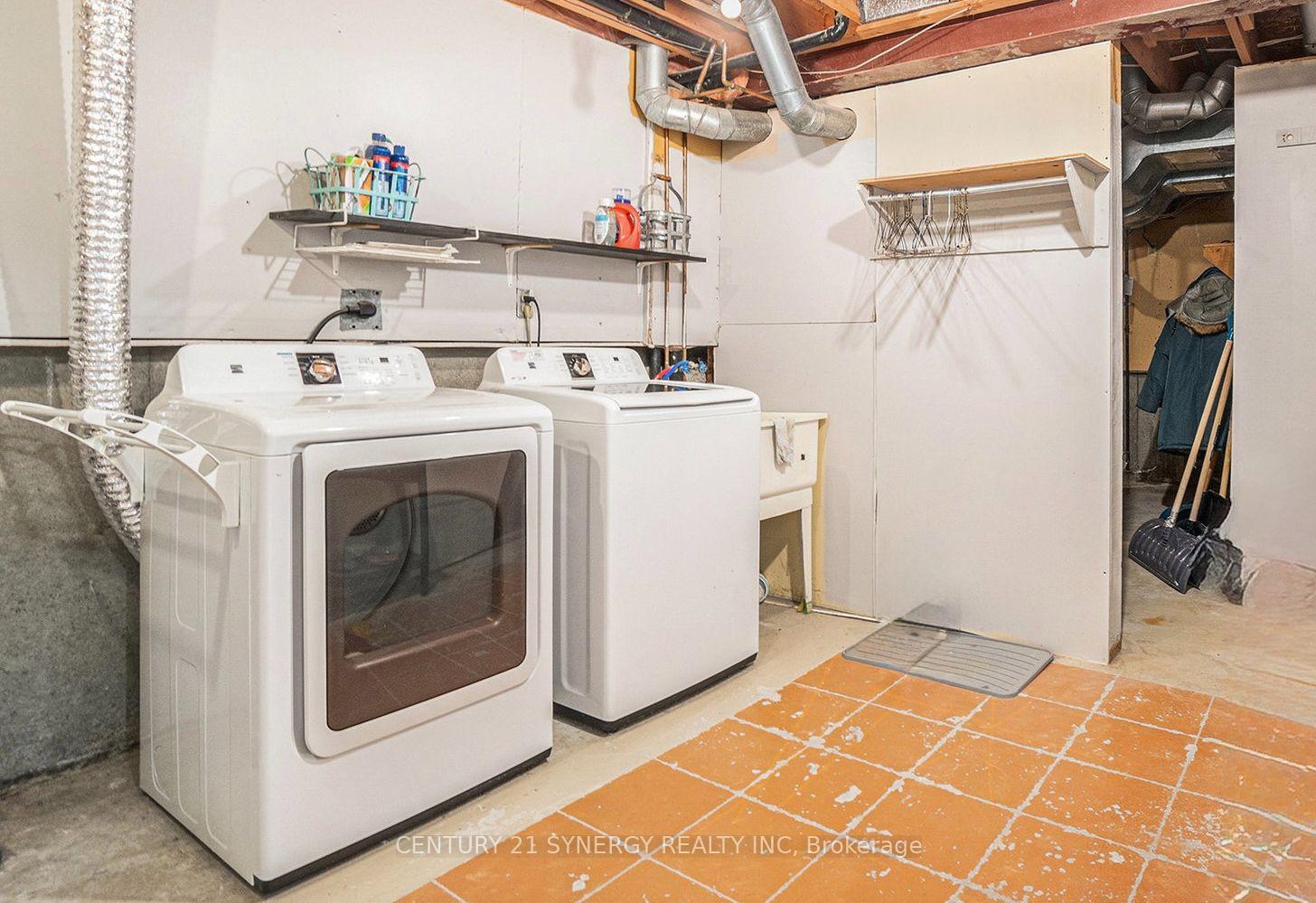 Photo 25 of 1407 Progress Place, Ottawa, Pineview — HOMEH