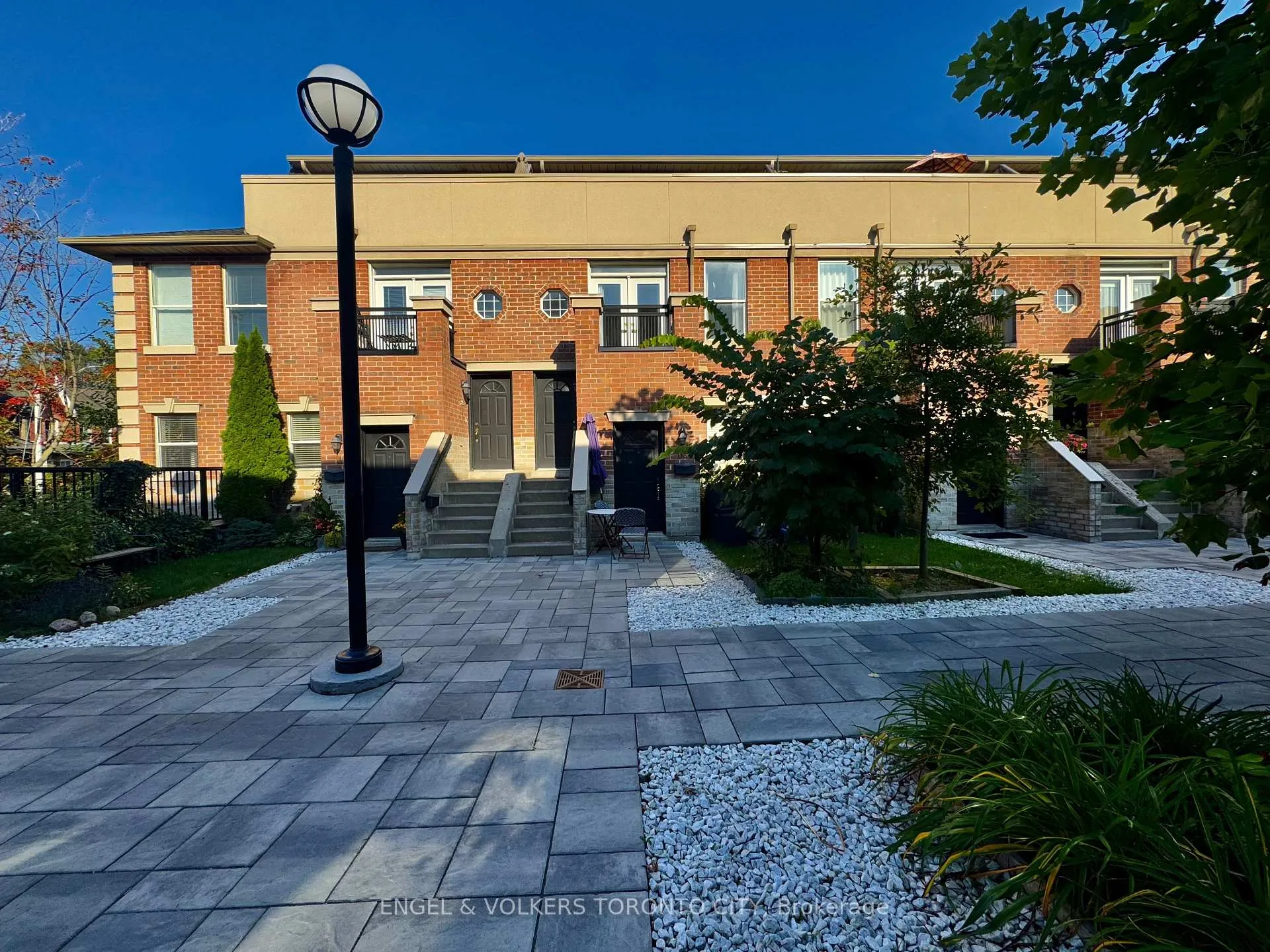 Front of Unit 216, 51 Halton Street