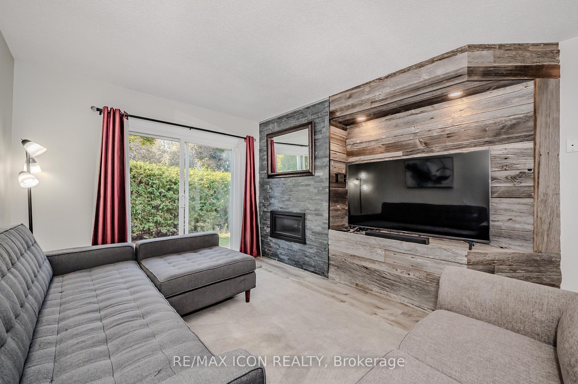 Photo 11 of Unit 12, 337 Kingswood Drive, Kitchener — HOMEH