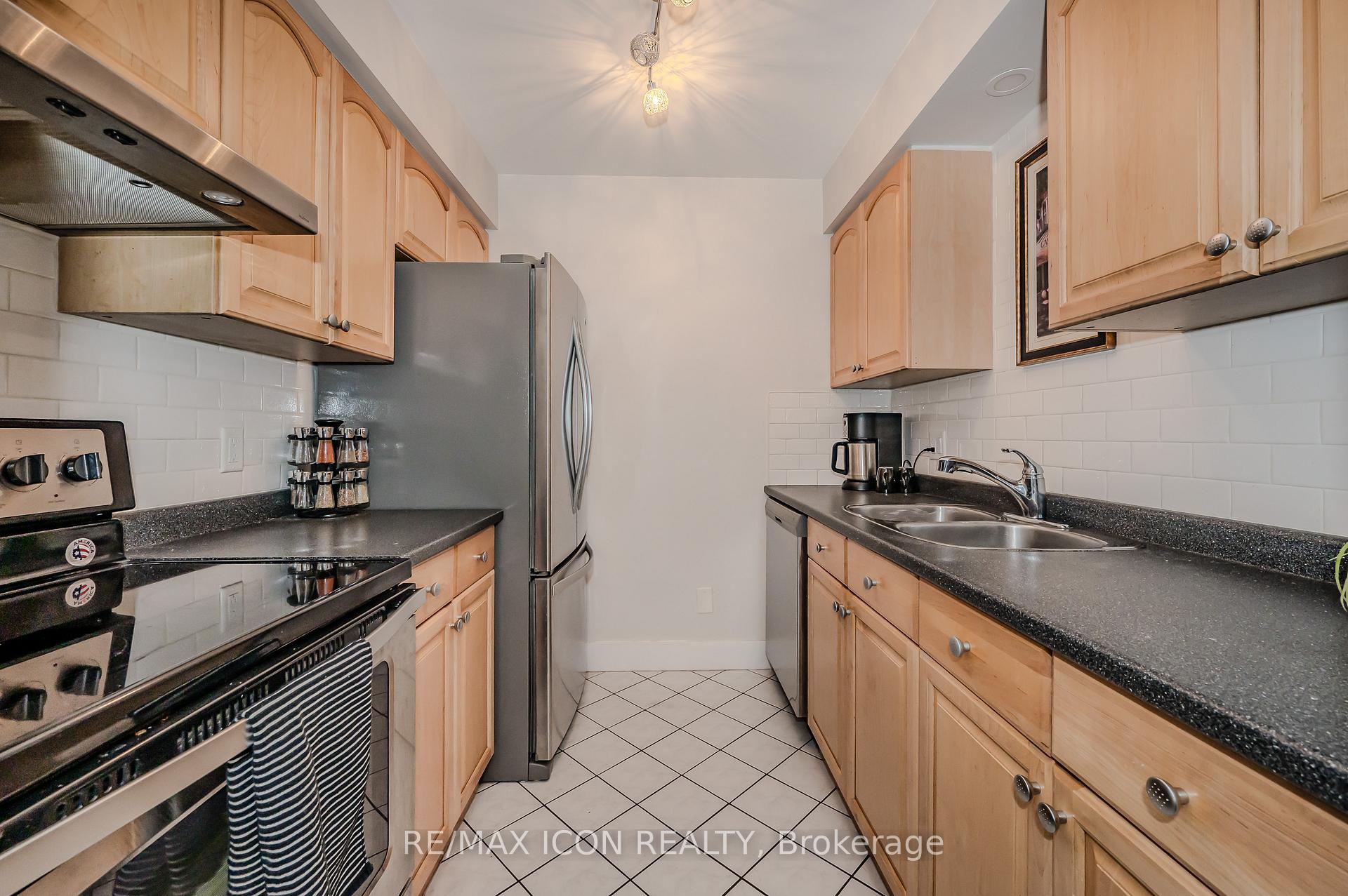 Photo 15 of Unit 12, 337 Kingswood Drive, Kitchener — HOMEH