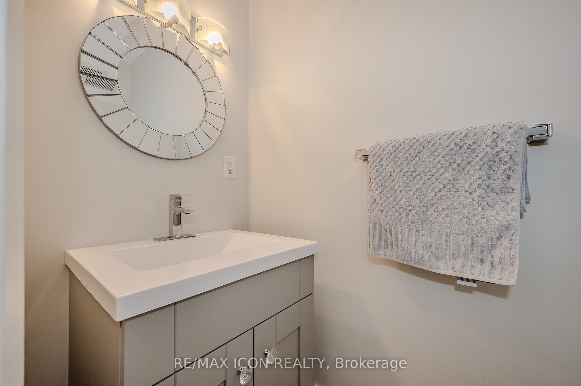 Photo 19 of Unit 12, 337 Kingswood Drive, Kitchener — HOMEH