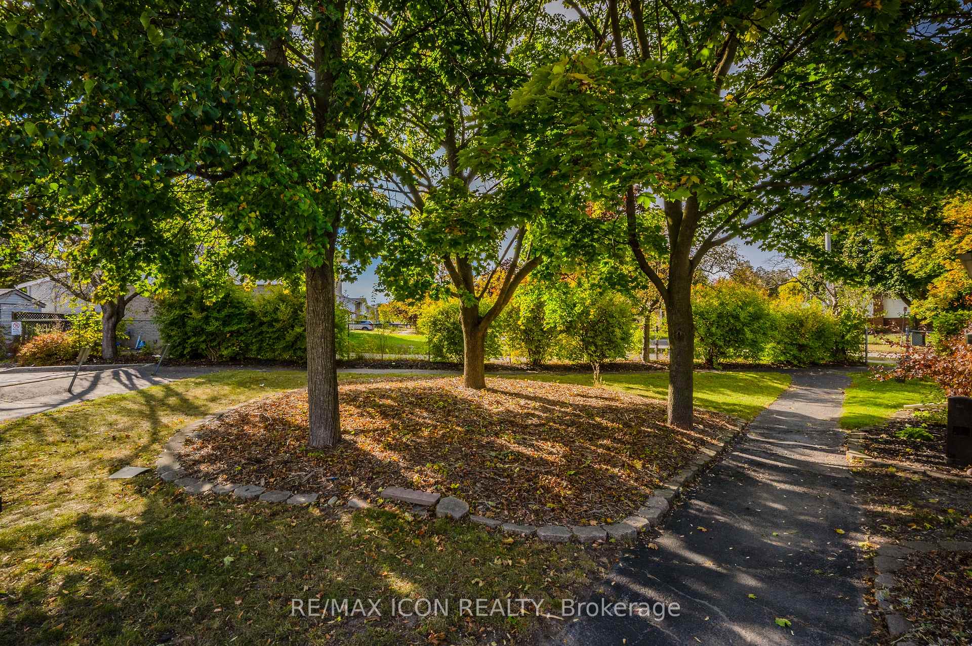 Photo 30 of Unit 12, 337 Kingswood Drive, Kitchener — HOMEH
