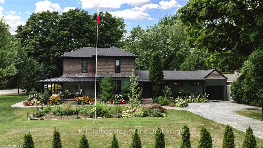 Photo 1 of 29 Louisa St Street, Bluewater, Bayfield — HOMEH