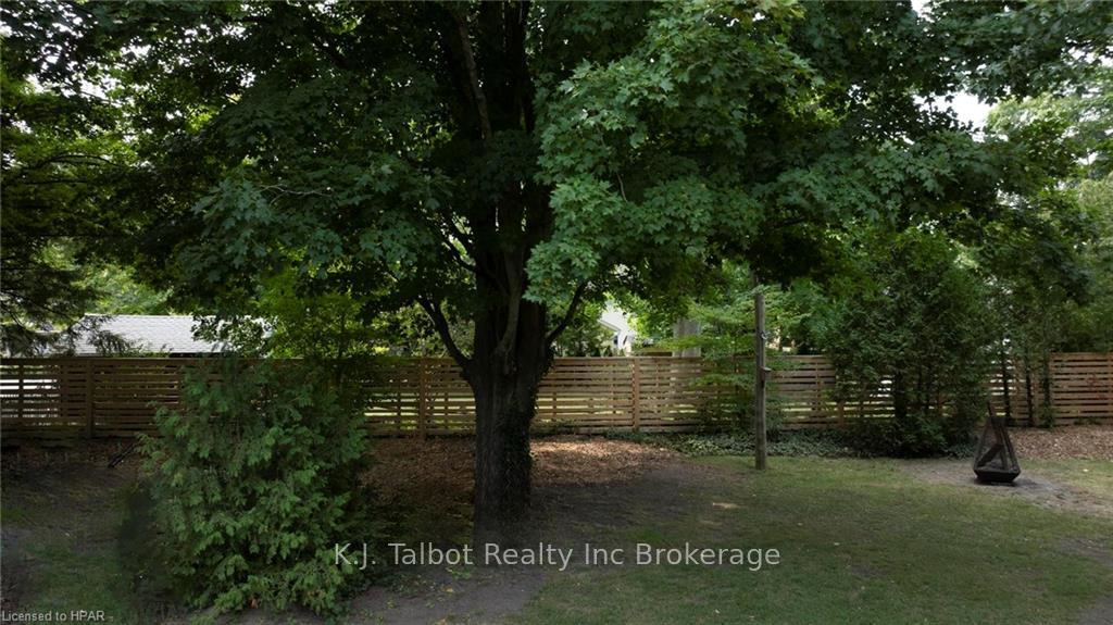 Photo 4 of 29 Louisa St Street, Bluewater, Bayfield — HOMEH