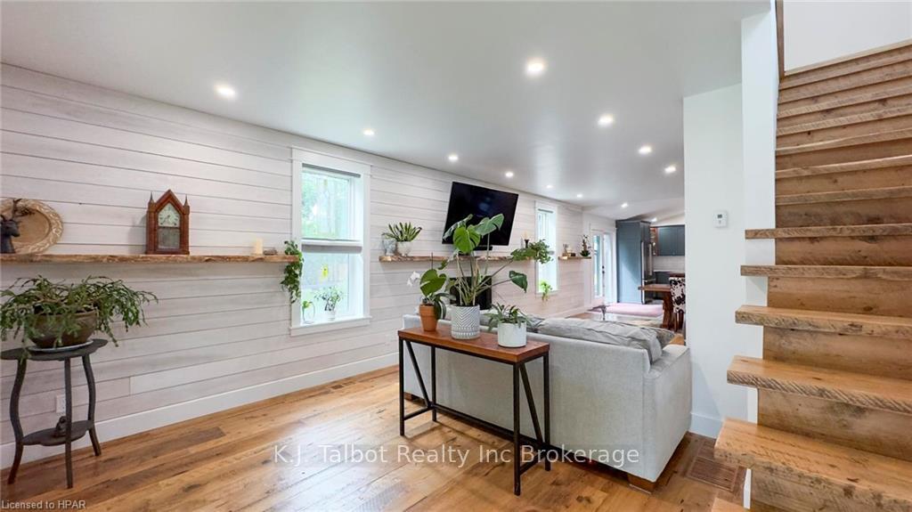 Photo 14 of 29 Louisa St Street, Bluewater, Bayfield — HOMEH