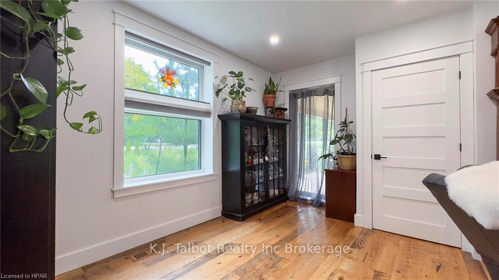 Photo 21 of 29 Louisa St Street, Bluewater, Bayfield — HOMEH
