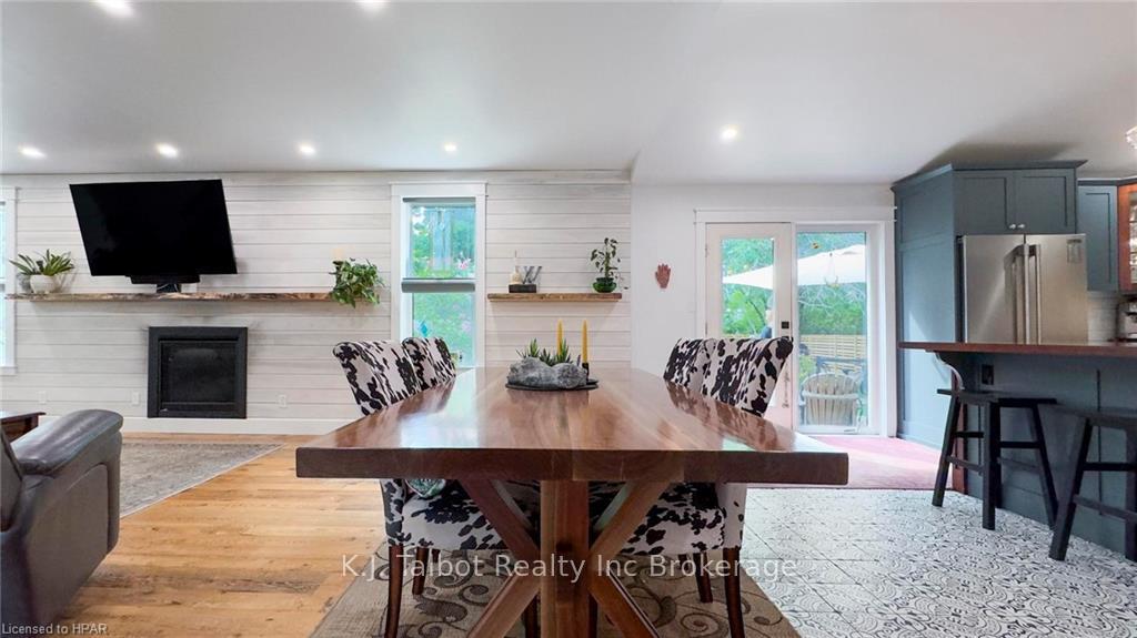 Photo 22 of 29 Louisa St Street, Bluewater, Bayfield — HOMEH