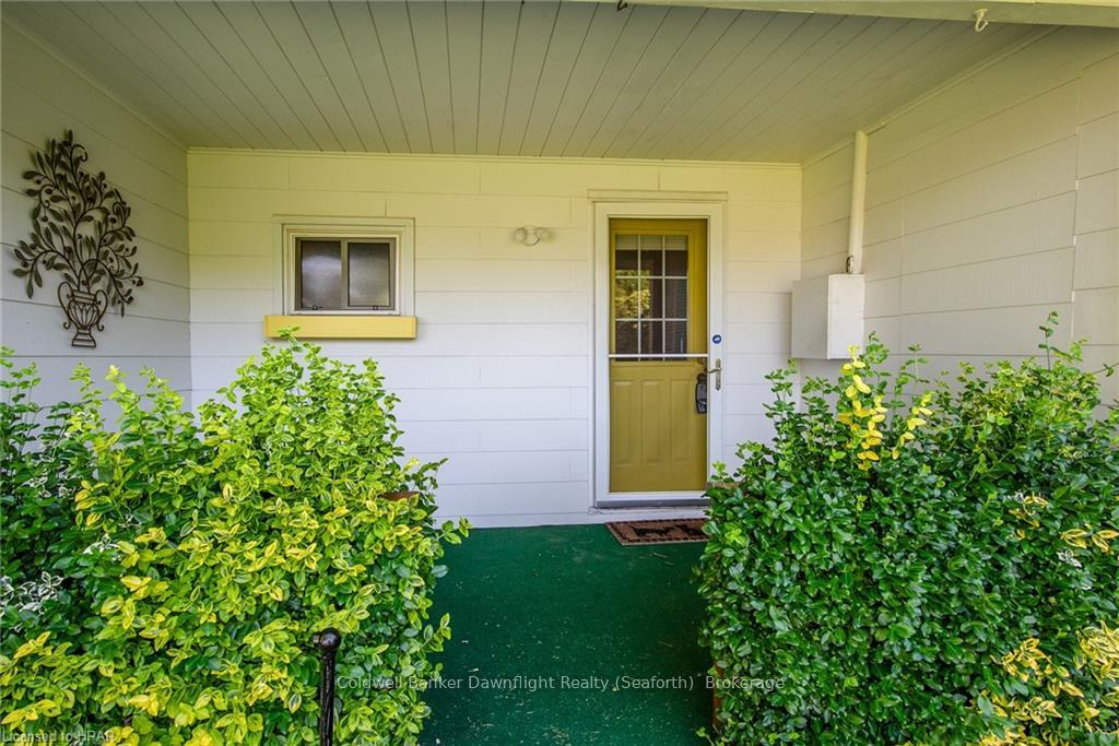 Photo 5 of 78313 John Street, Central Huron, Goderich — HOMEH