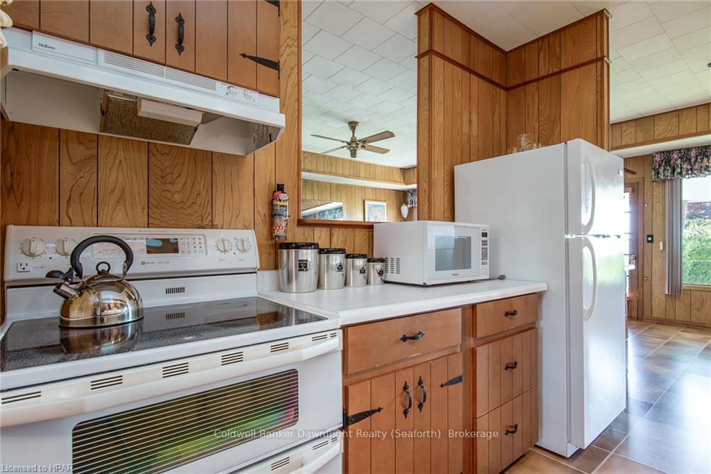 Photo 19 of 78313 John Street, Central Huron, Goderich — HOMEH