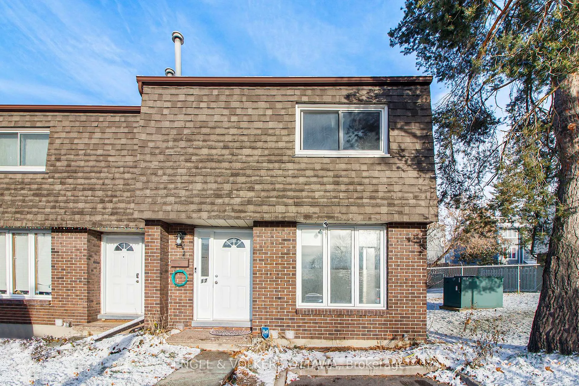 Photo 2 of Unit 17, 3301 McCarthy Street, Ottawa, Hunt Club/Western Community — HOMEH