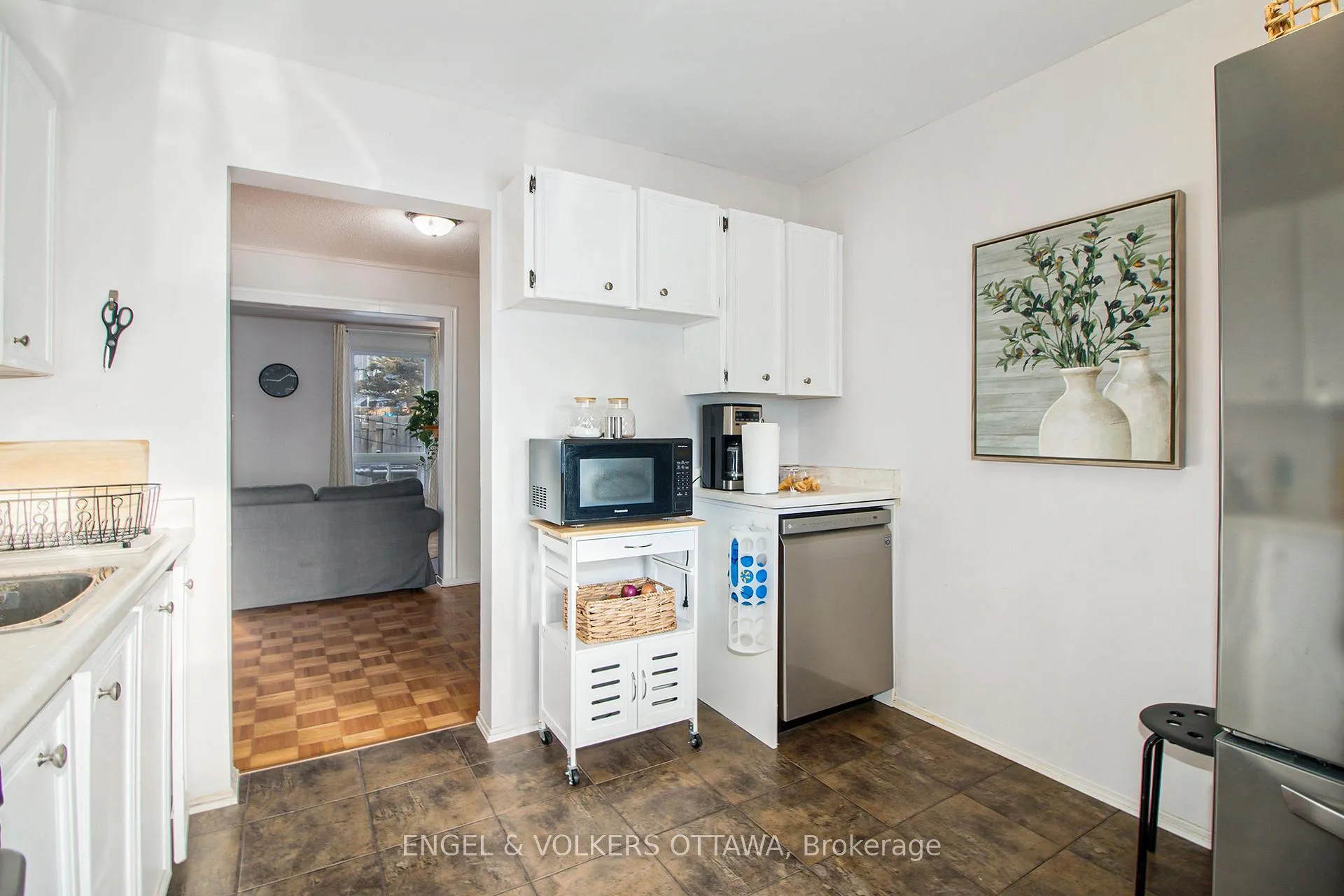 Photo 10 of Unit 17, 3301 McCarthy Street, Ottawa, Hunt Club/Western Community — HOMEH