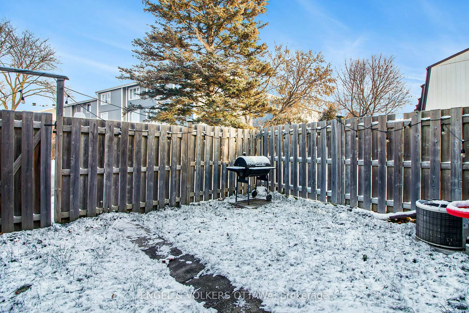 Photo 19 of Unit 17, 3301 McCarthy Street, Ottawa, Hunt Club/Western Community — HOMEH