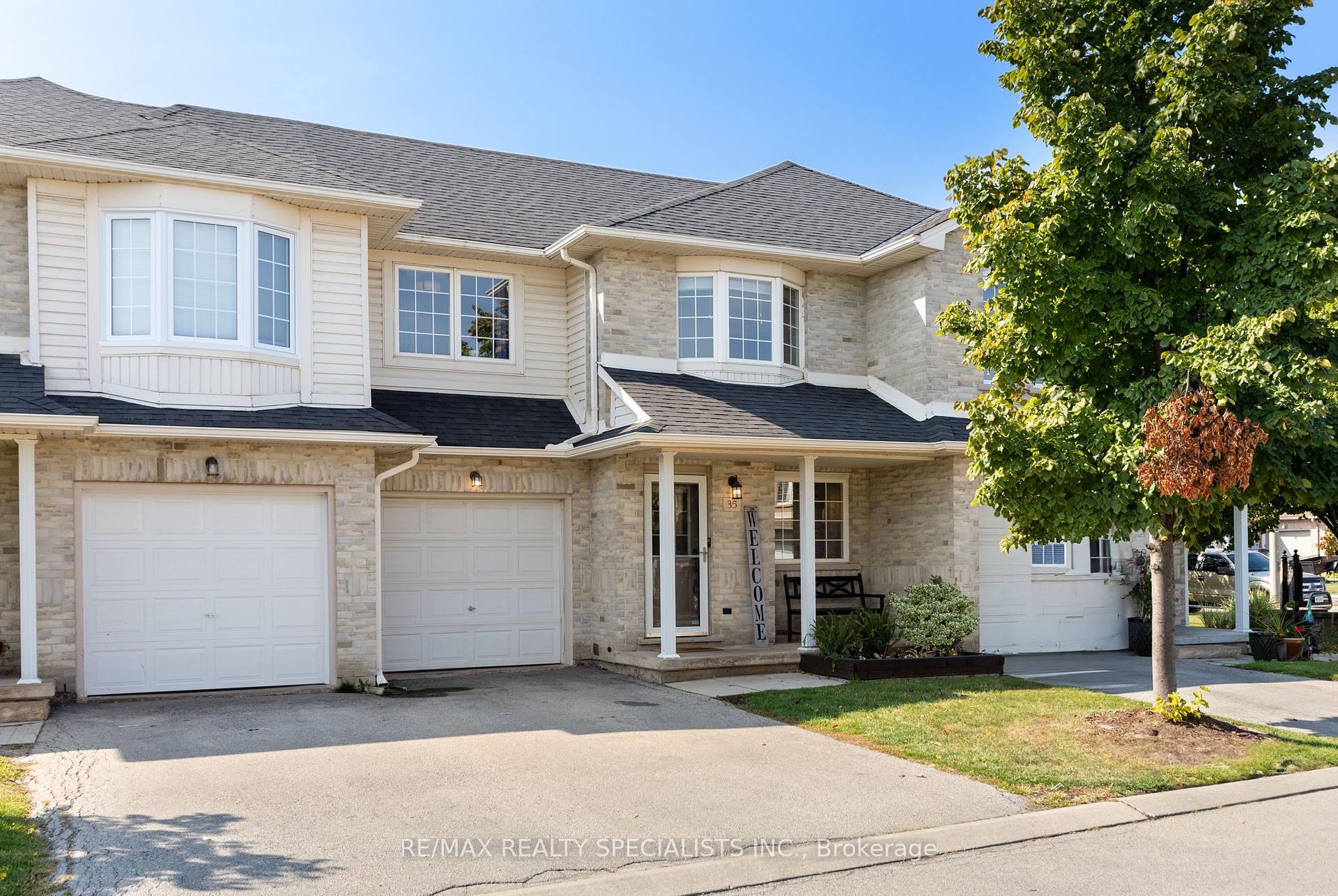 Front of Unit 35, 24 Kenyon Crescent