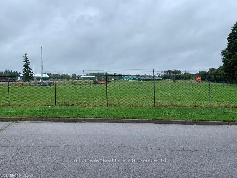 Photo 6 of Unit room1, 29 Oak Avenue, Brant — HOMEH