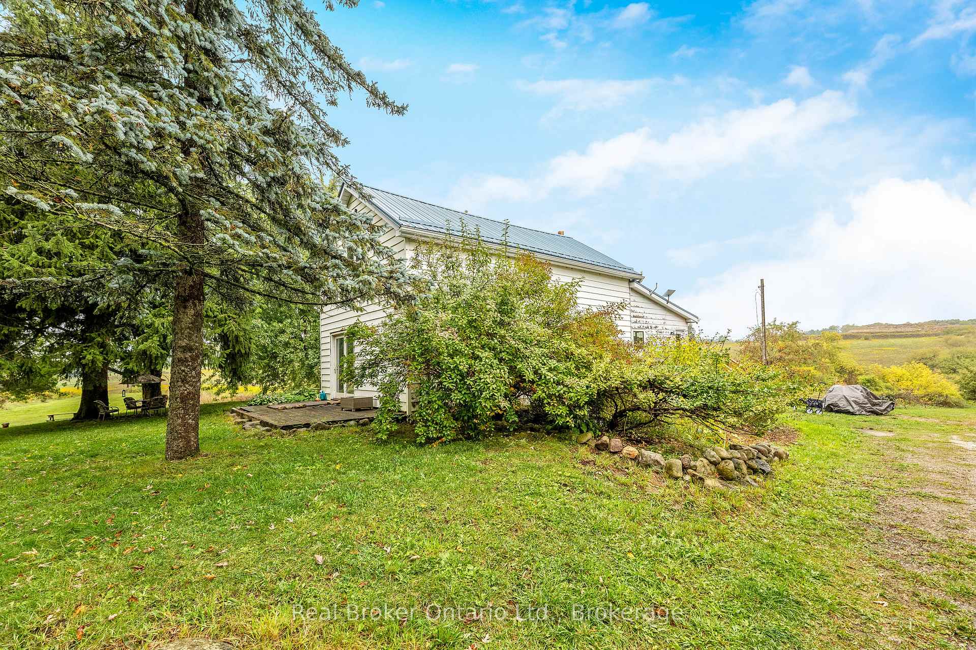 Photo 15 of 6005 Eighth Line, Erin, Rural Erin — HOMEH