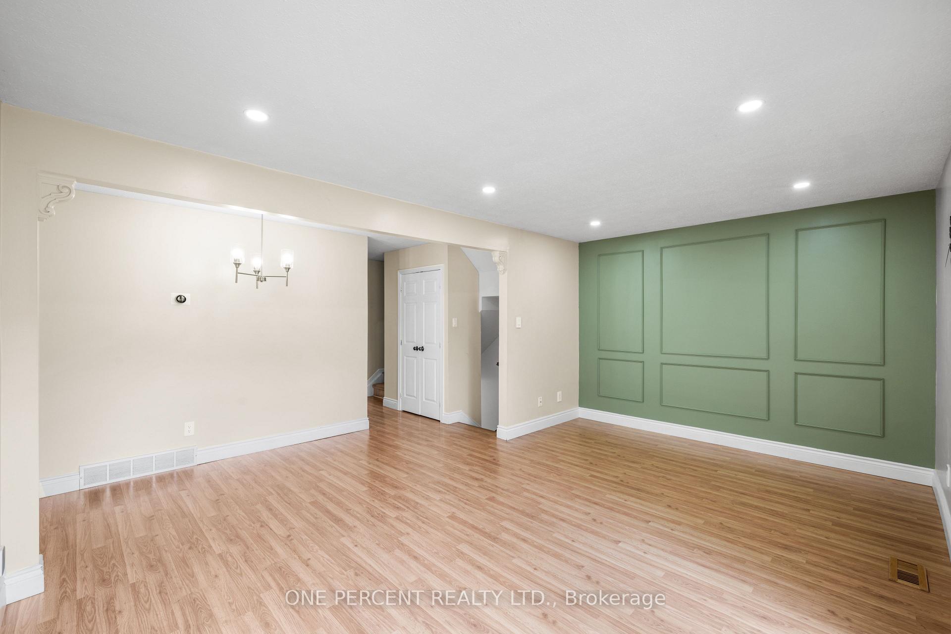 Photo 10 of 122 McClintock Way, Ottawa, Kanata - Katimavik — HOMEH