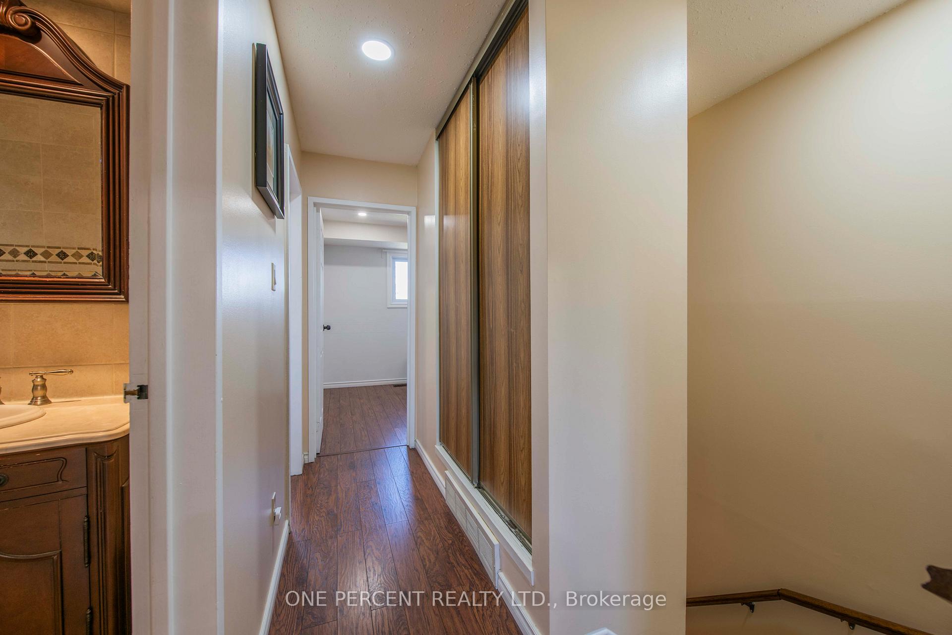 Photo 17 of 122 McClintock Way, Ottawa, Kanata - Katimavik — HOMEH