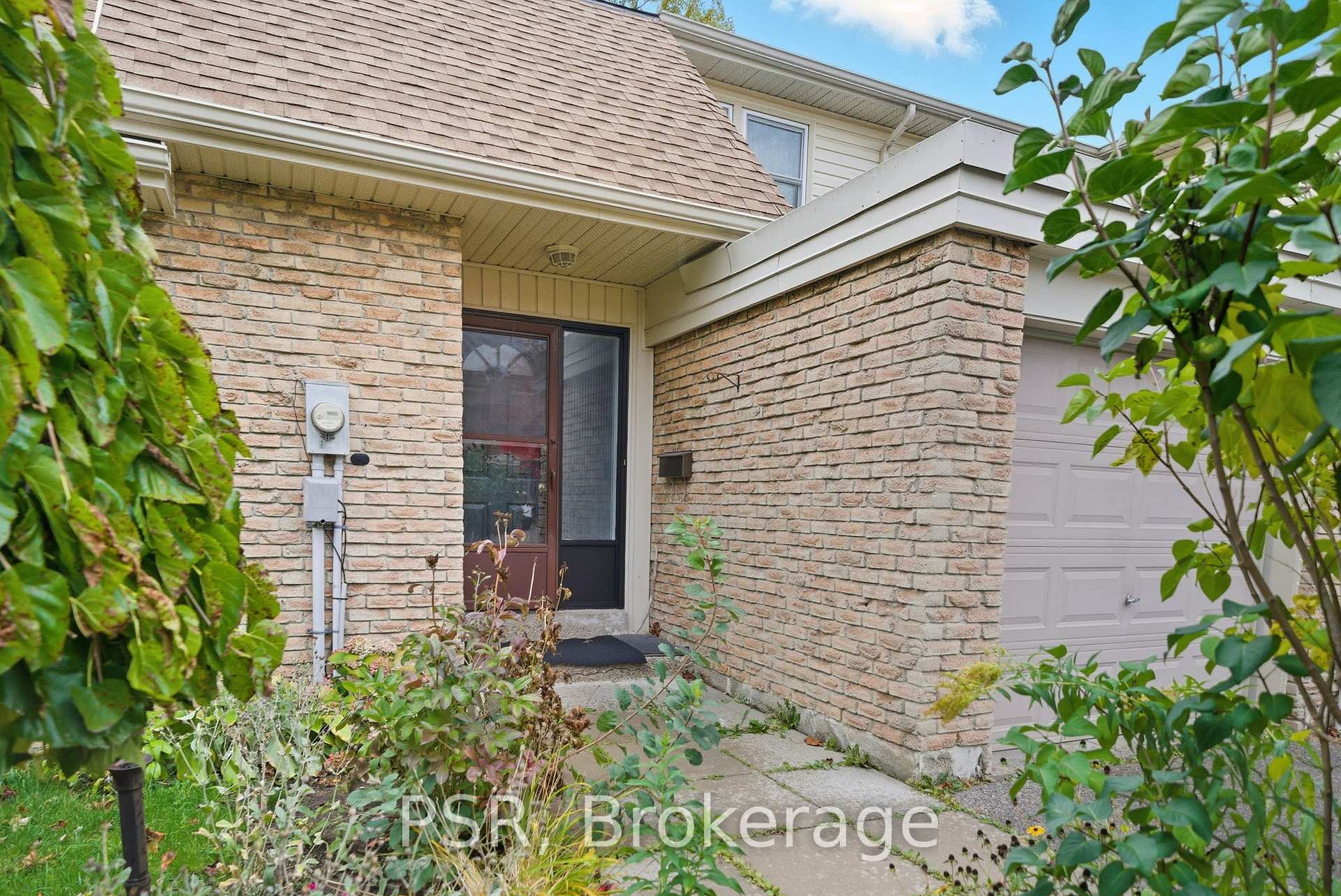 Photo 2 of Unit 22, 7 Chamberlain Court, Ajax, South West — HOMEH
