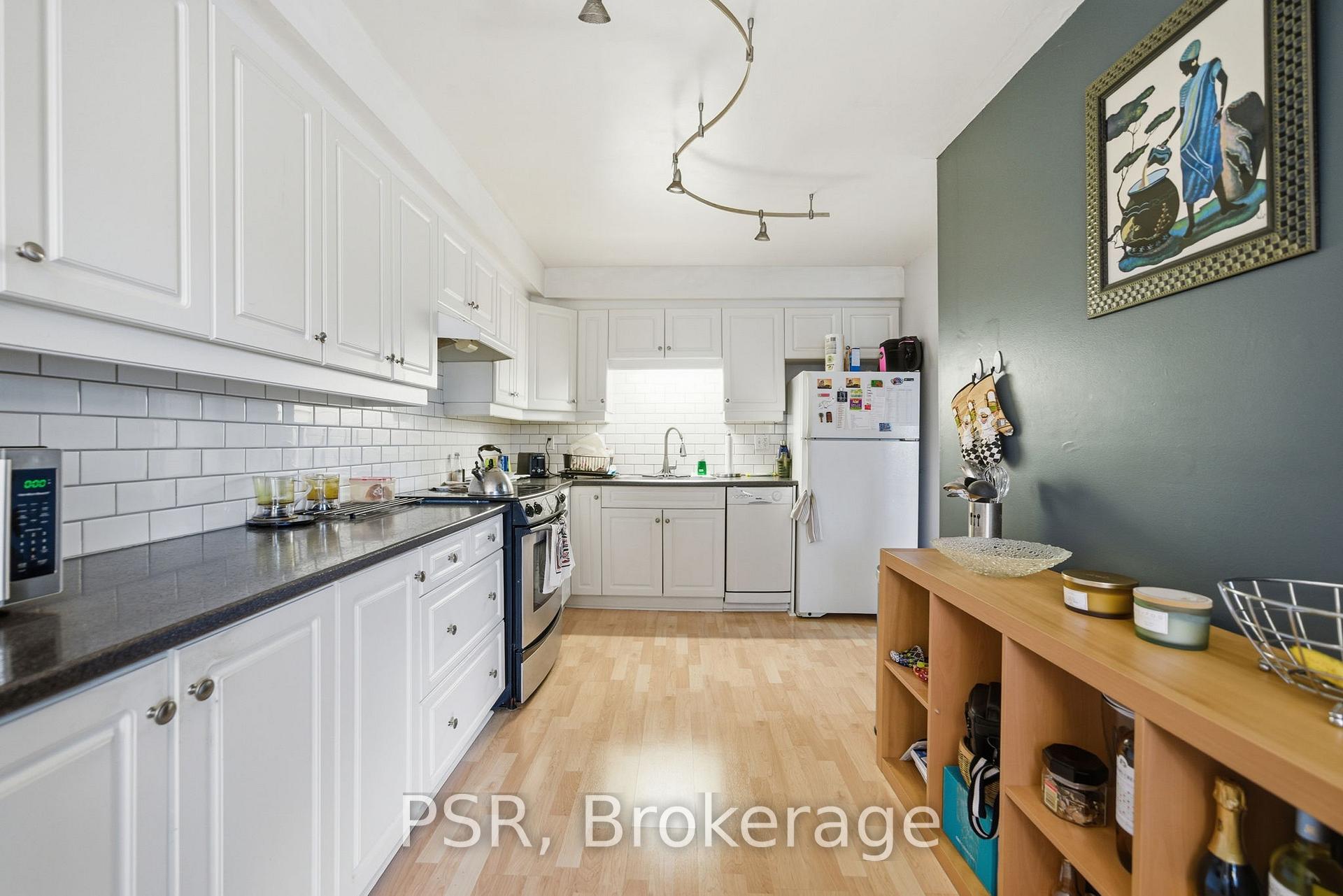 Photo 11 of Unit 22, 7 Chamberlain Court, Ajax, South West — HOMEH