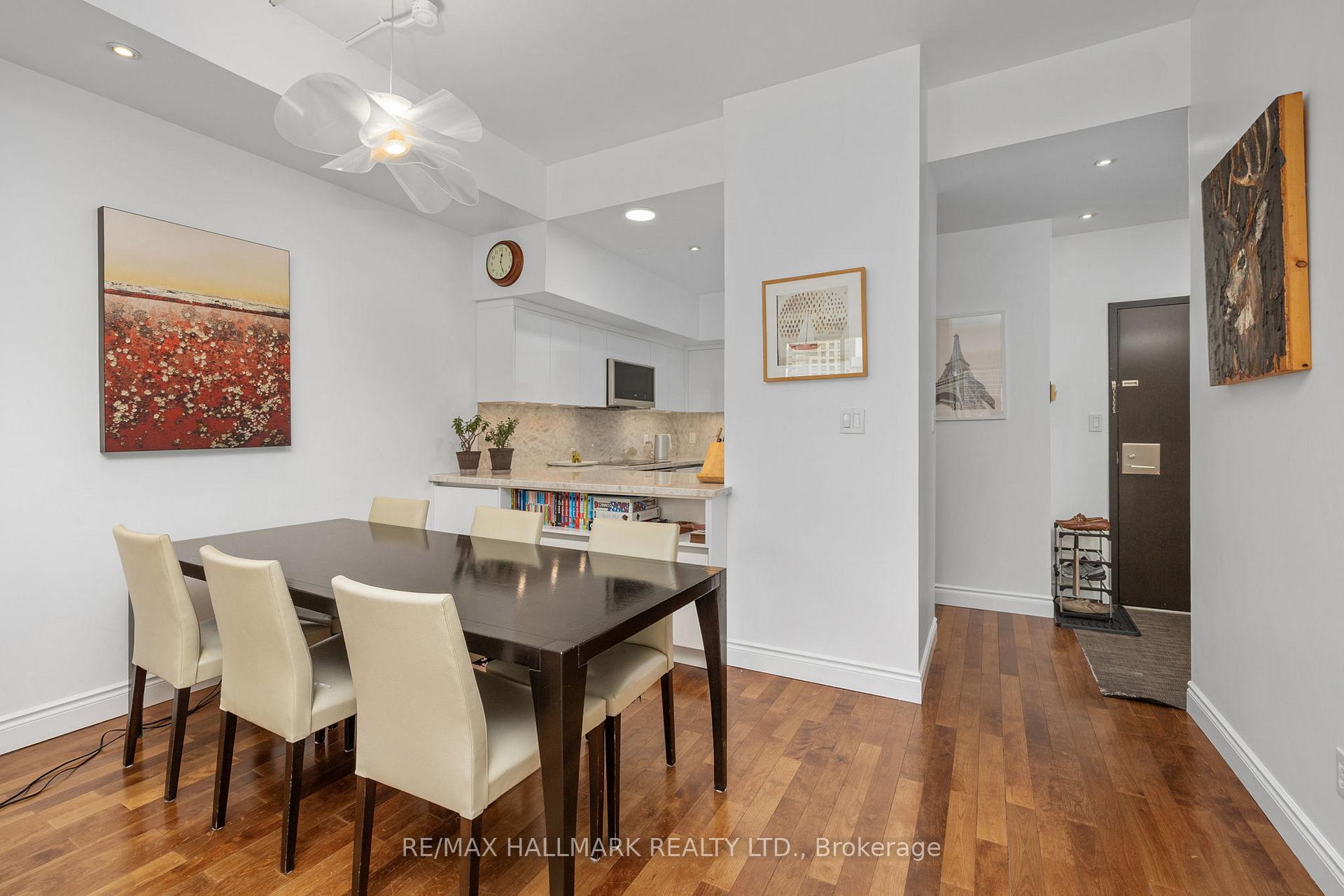Photo 11 of Unit 3205, 25 The Esplanade, Toronto, Waterfront Communities — HOMEH