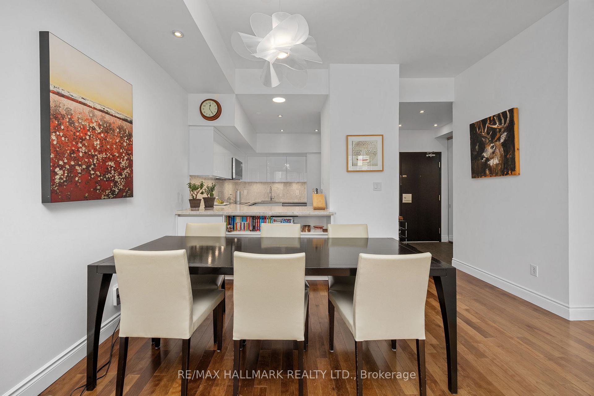Photo 12 of Unit 3205, 25 The Esplanade, Toronto, Waterfront Communities — HOMEH