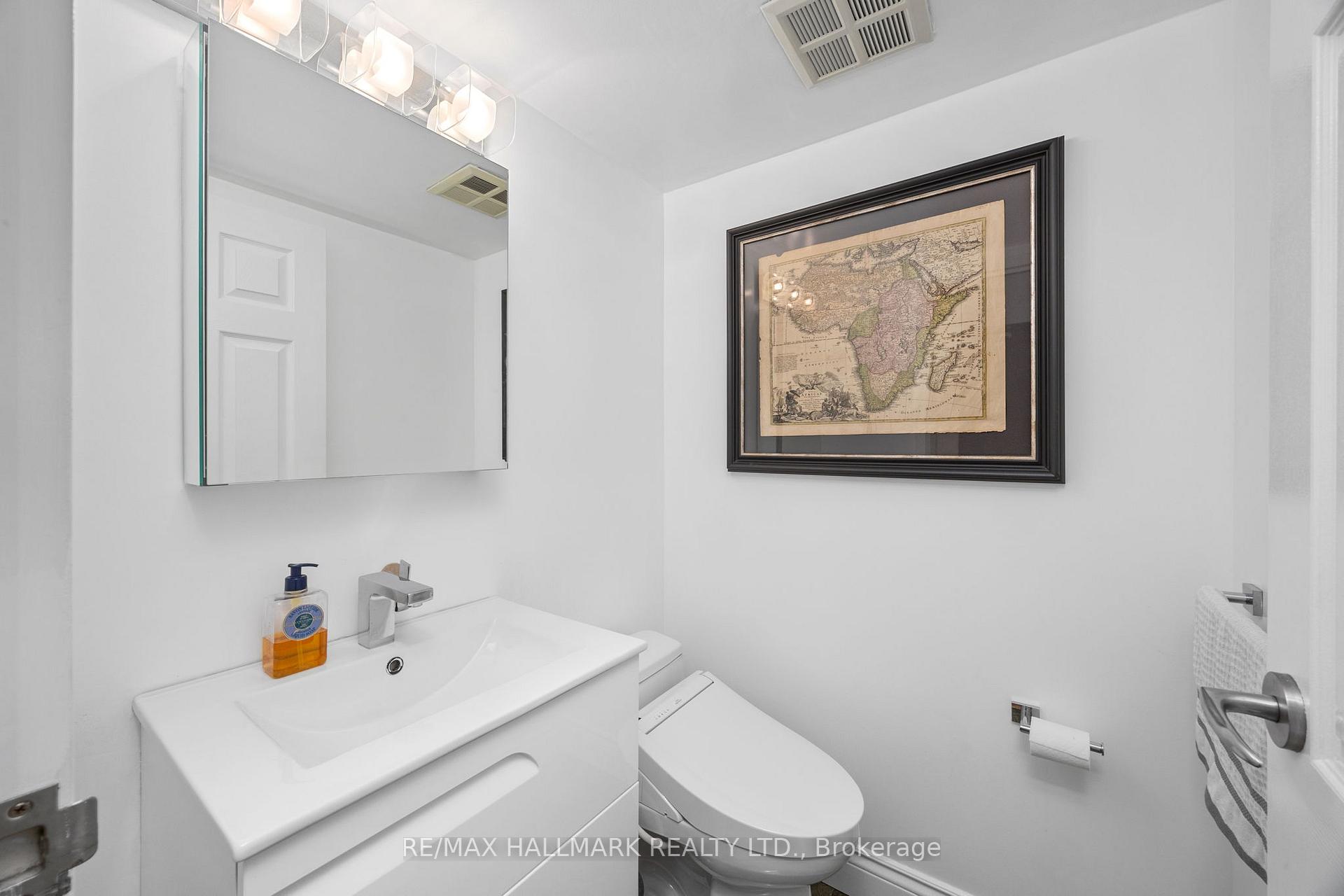 Photo 22 of Unit 3205, 25 The Esplanade, Toronto, Waterfront Communities — HOMEH