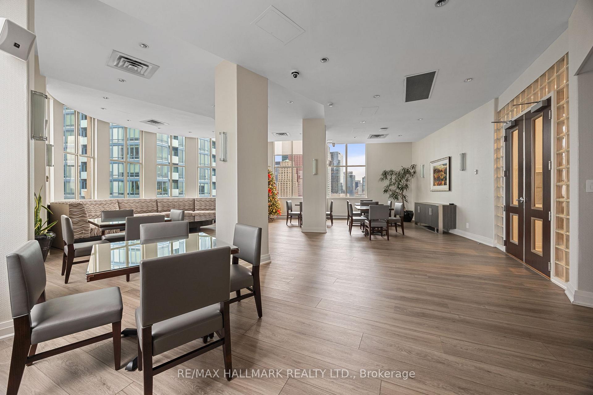 Photo 28 of Unit 3205, 25 The Esplanade, Toronto, Waterfront Communities — HOMEH