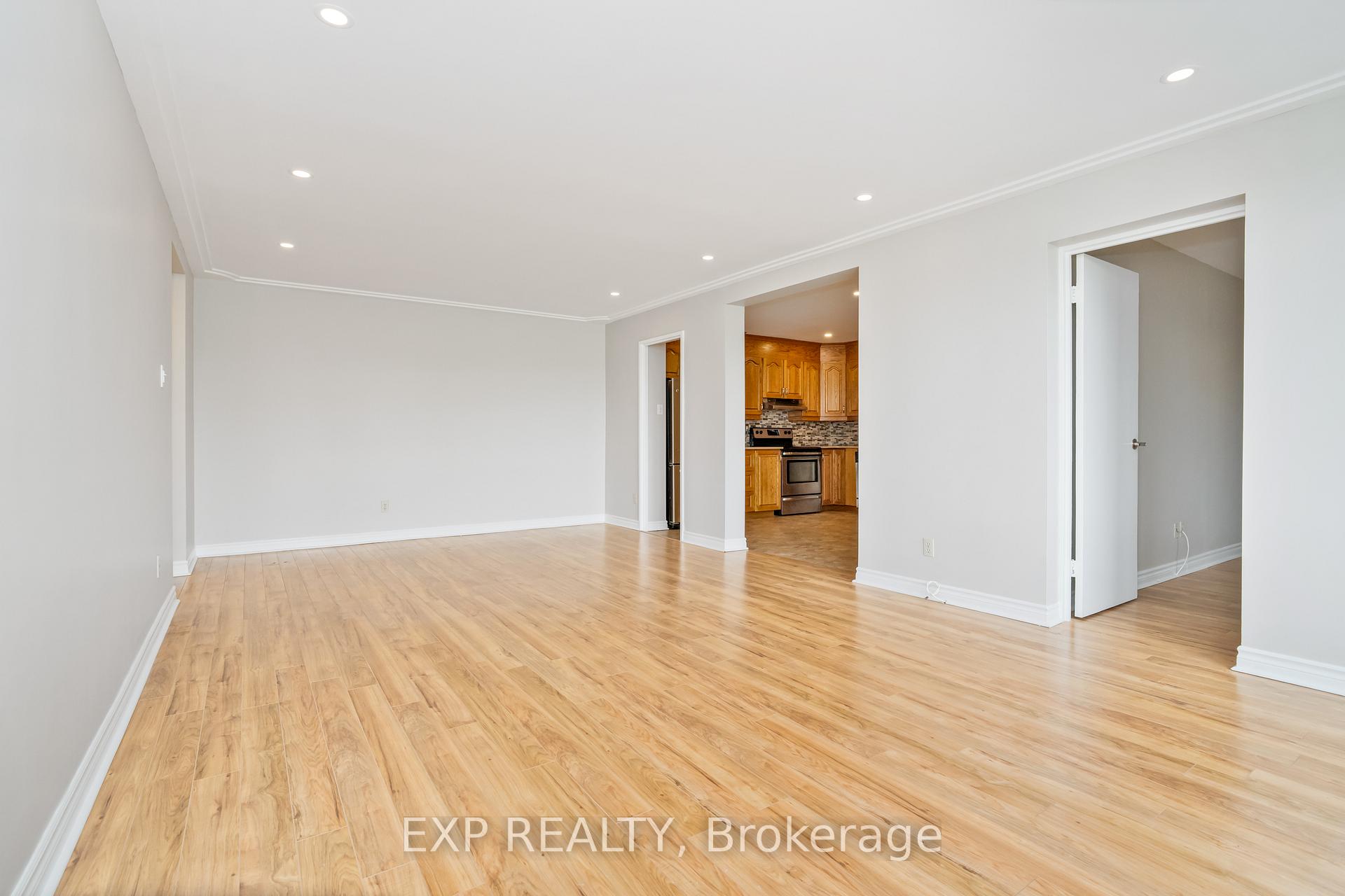 Photo 2 of Unit 305, 1485 Baseline Road, Ottawa, Copeland Park — HOMEH