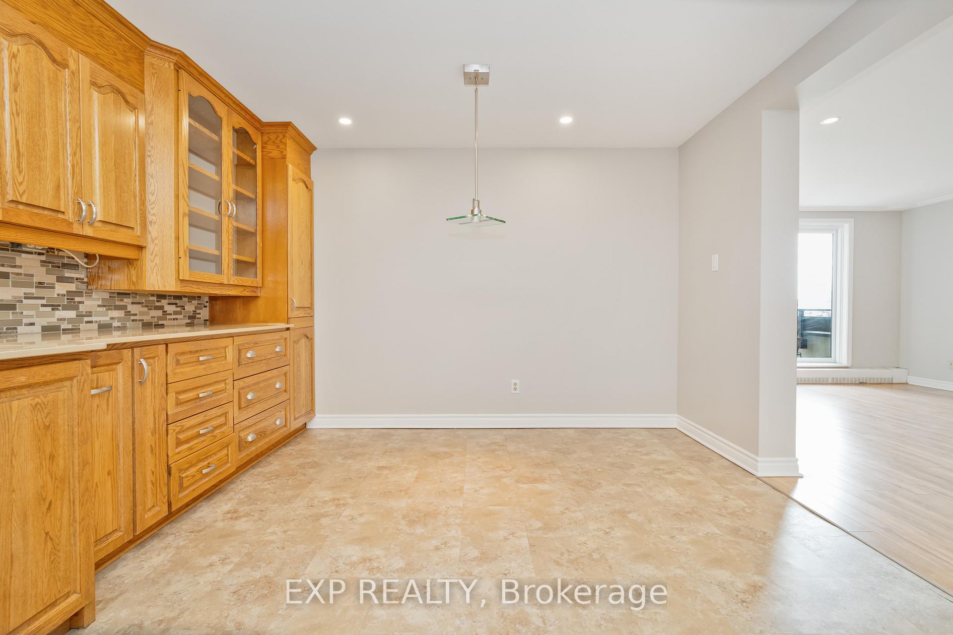 Photo 9 of Unit 305, 1485 Baseline Road, Ottawa, Copeland Park — HOMEH