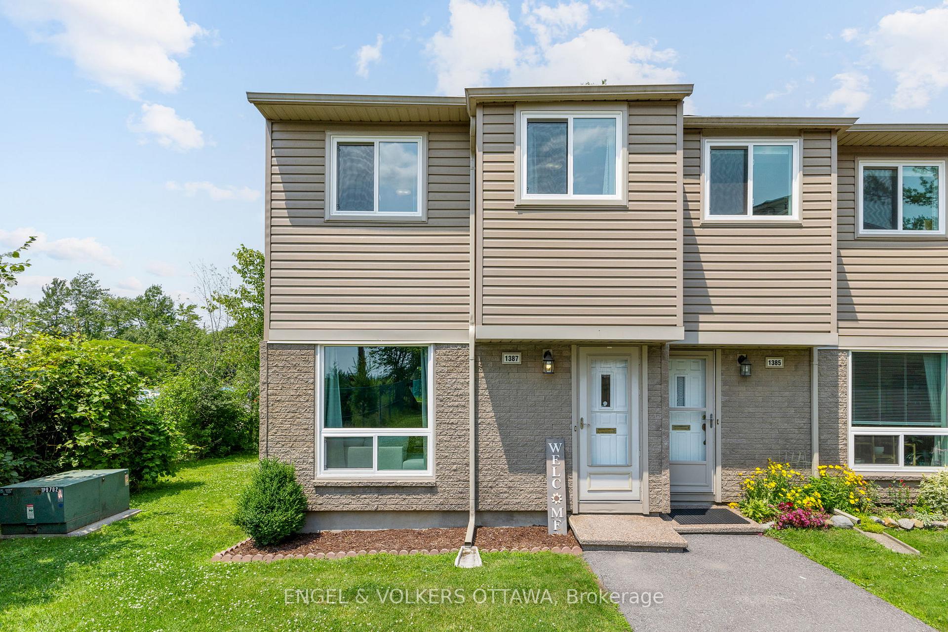 Photo 1 of 1387 Perez Crescent, Ottawa, Carson Grove — HOMEH