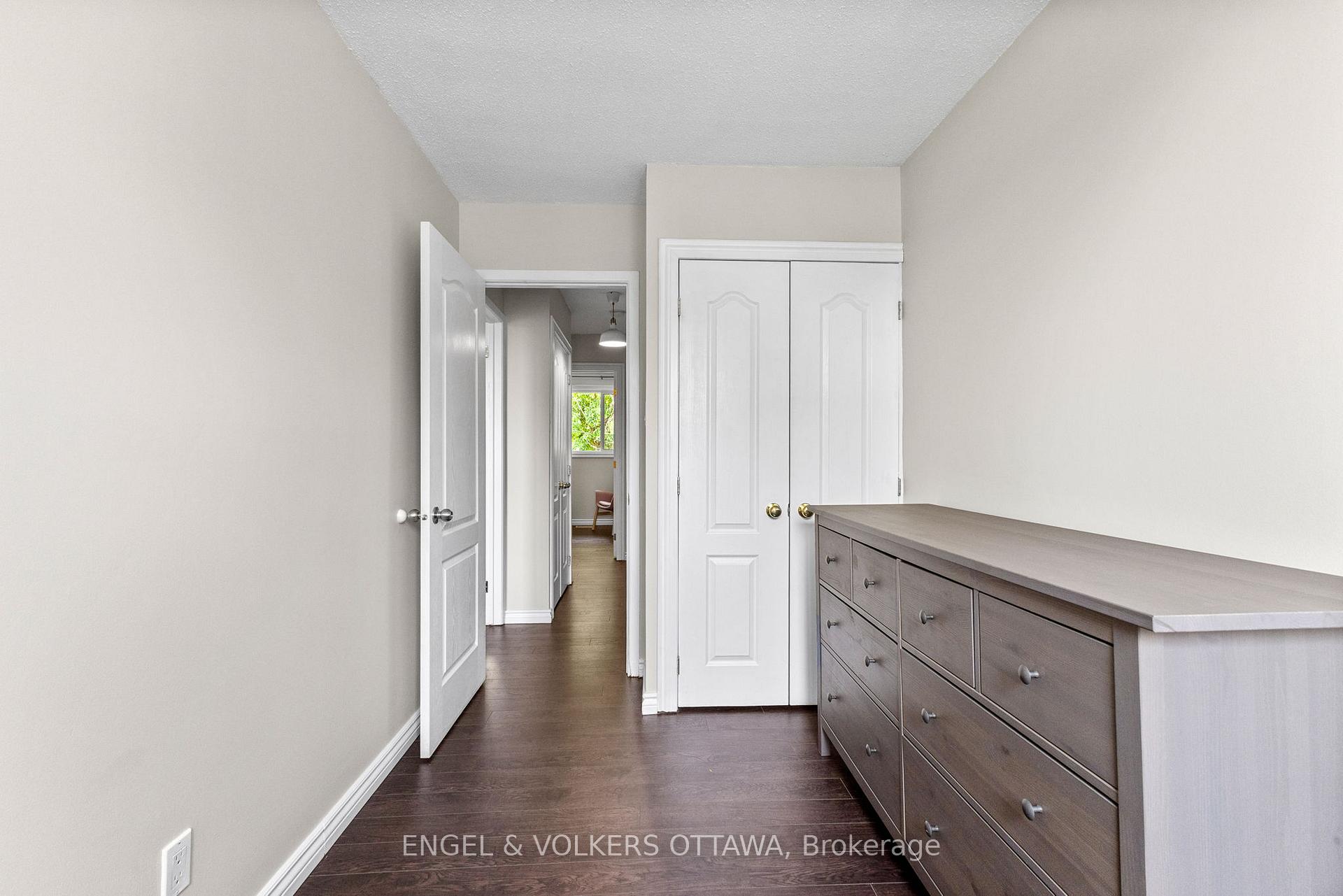 Photo 22 of 1387 Perez Crescent, Ottawa, Carson Grove — HOMEH