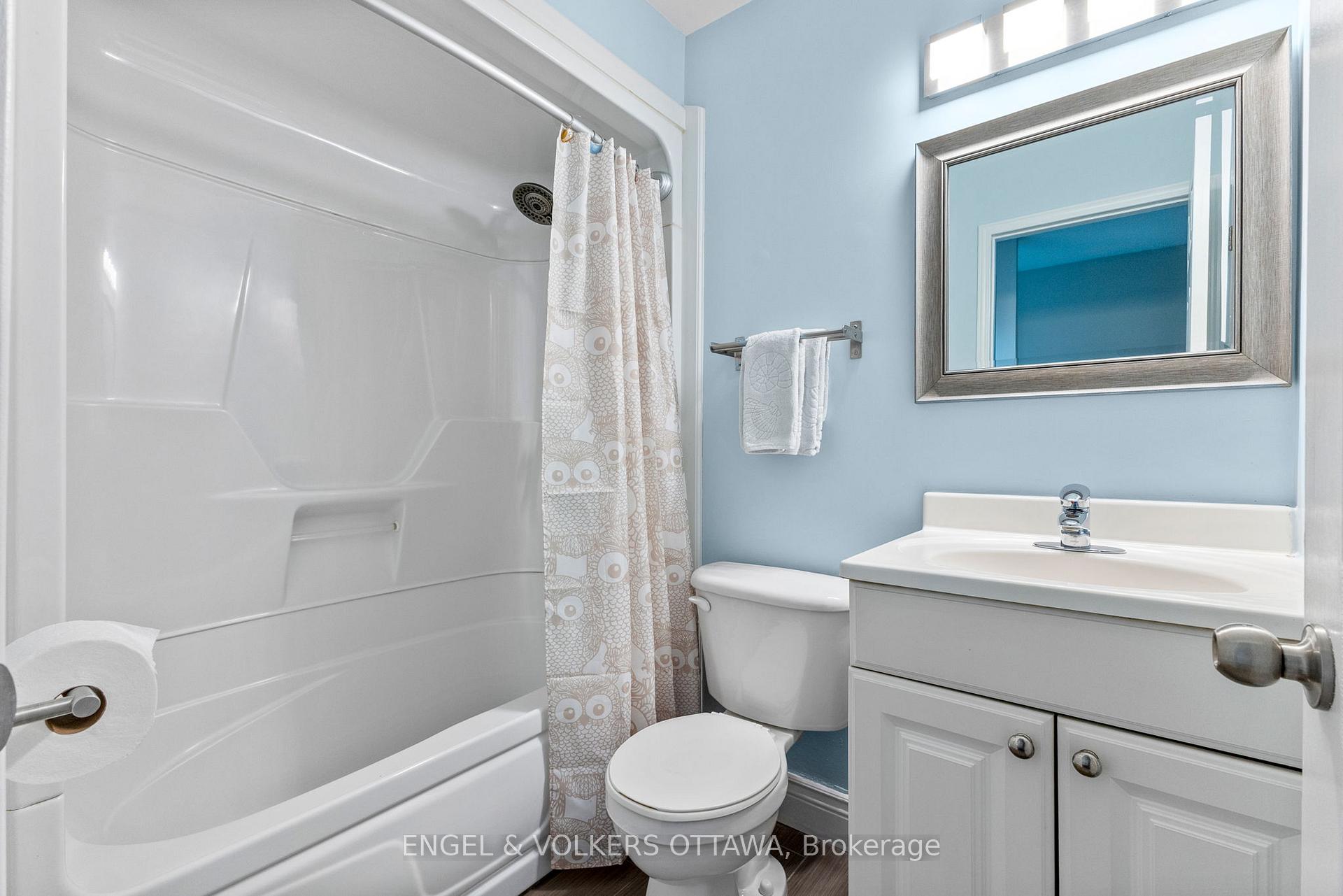 Photo 23 of 1387 Perez Crescent, Ottawa, Carson Grove — HOMEH
