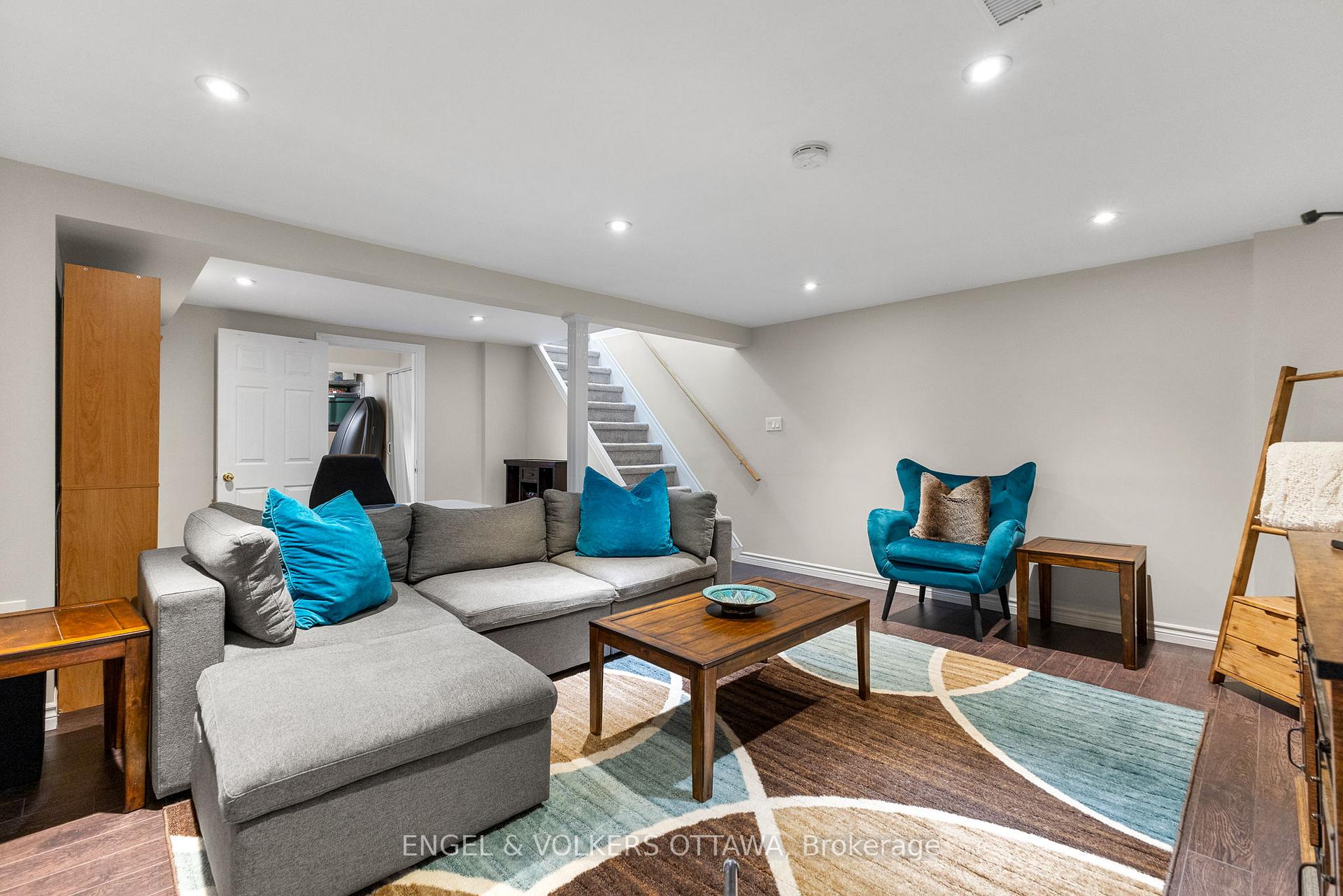 Photo 25 of 1387 Perez Crescent, Ottawa, Carson Grove — HOMEH