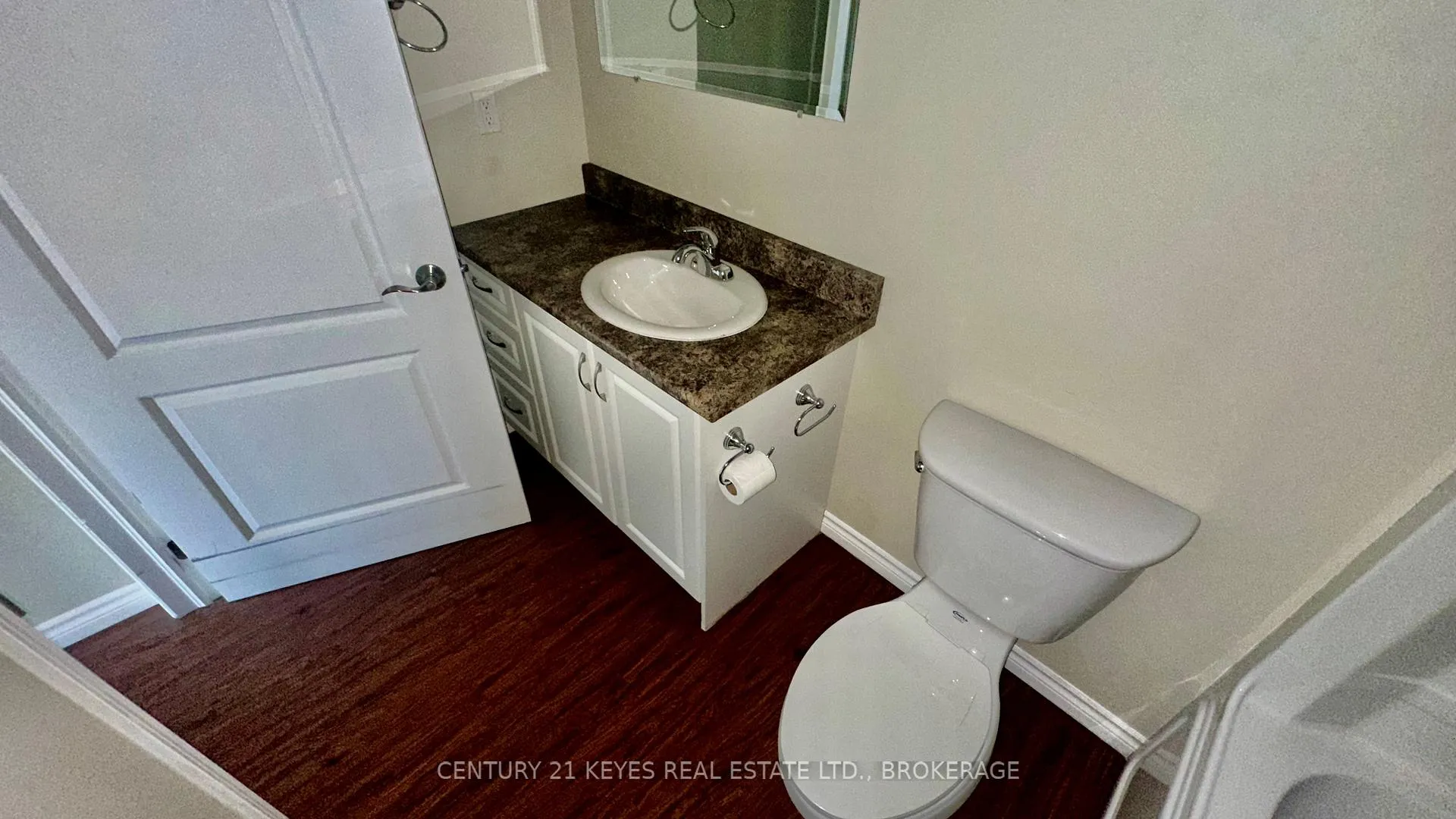 Photo 12 of Unit 208, 665 King Street W, Gananoque — HOMEH